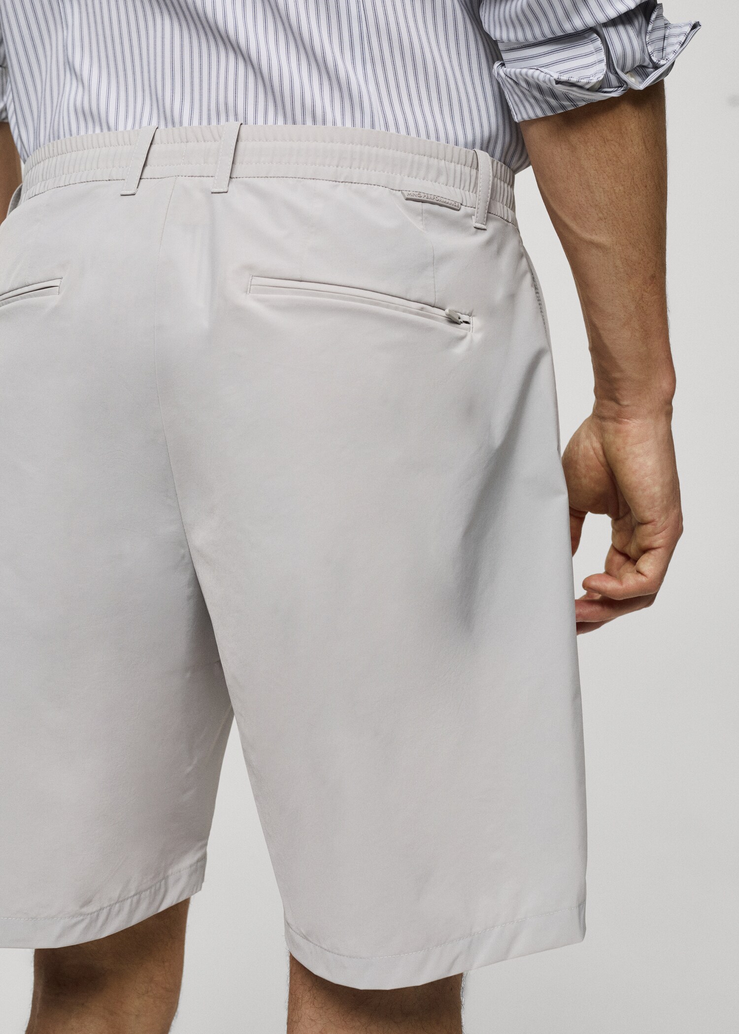 Regular-fit bermuda shorts with drawstring - Details of the article 6