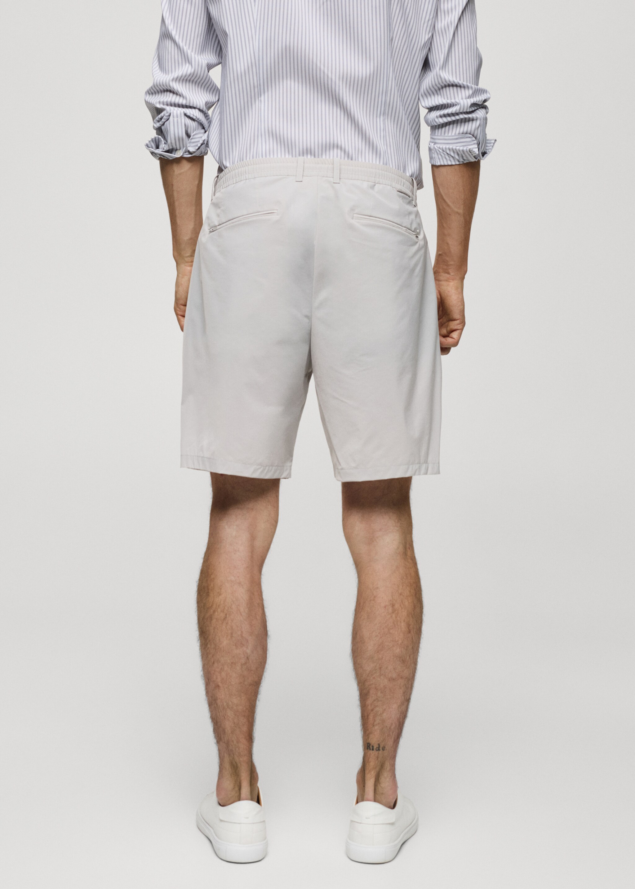 Regular-fit bermuda shorts with drawstring - Reverse of the article