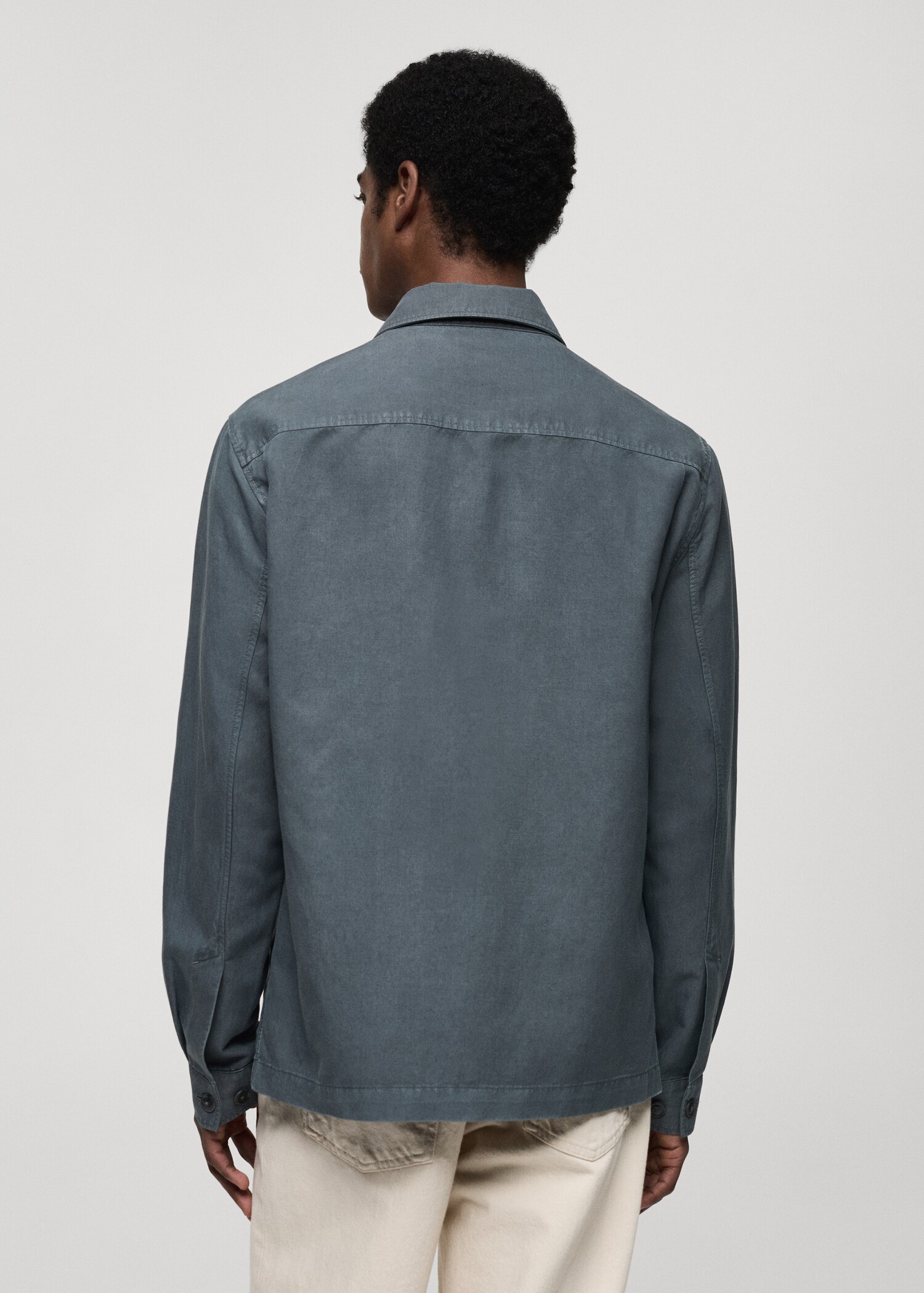 Sobrecamisa slim fit tencel lino - Reverso del artículo