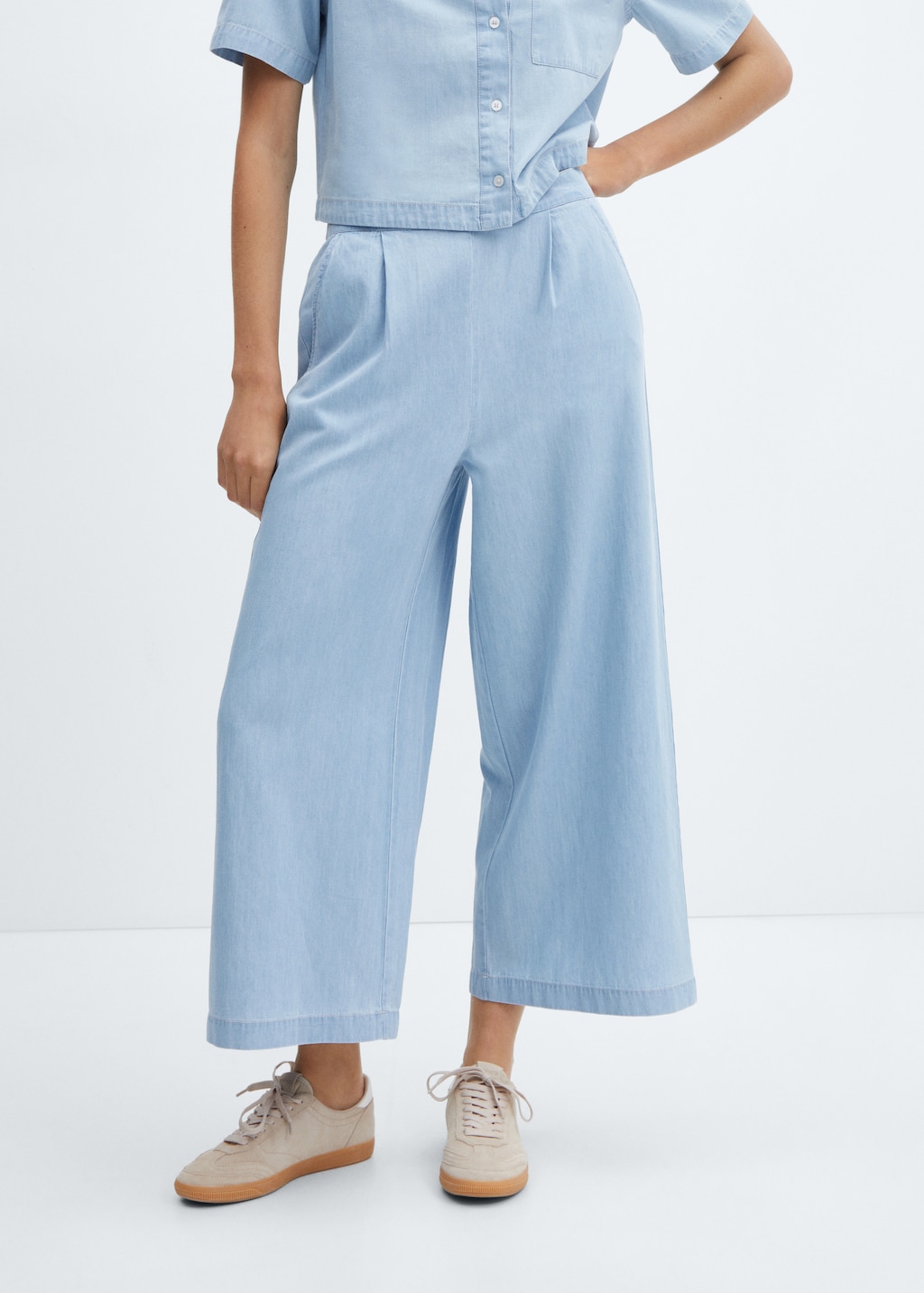 Pleated culottes pants