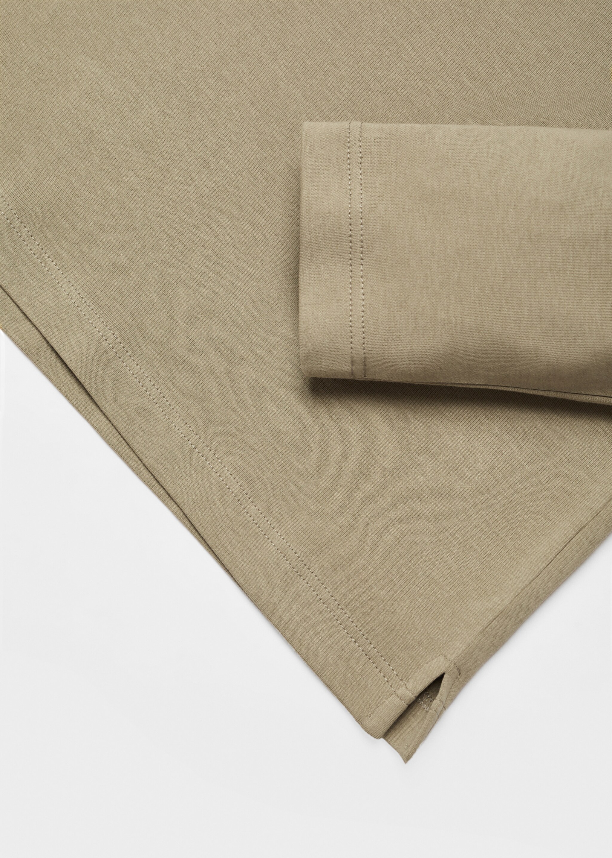 100% cotton long-sleeved t-shirt - Details of the article 8, Olive Green. Ref: 67080438-00.