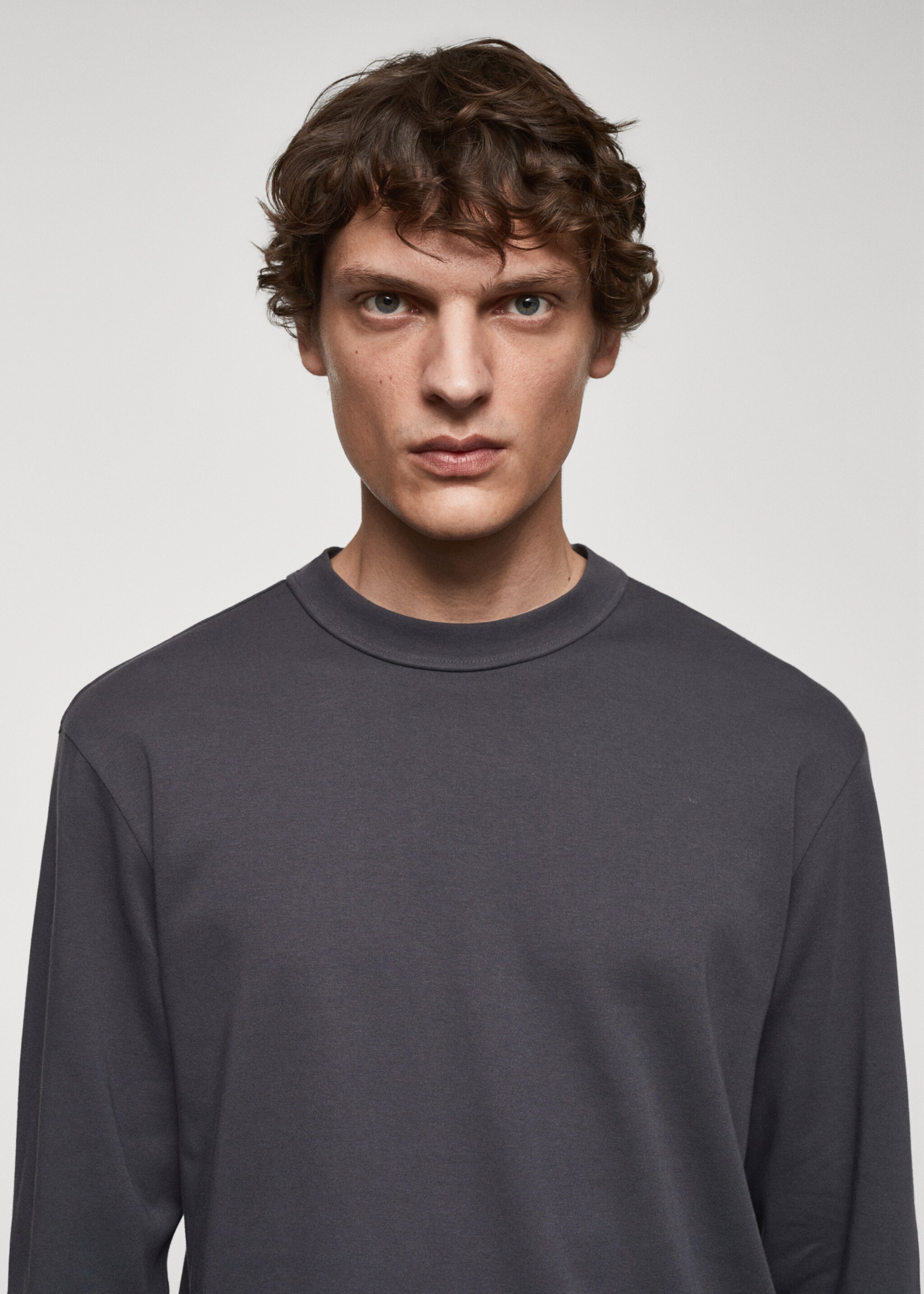 100% cotton long-sleeved t-shirt - Details of the article 1, Dark Grey. Ref: 67080438-00.