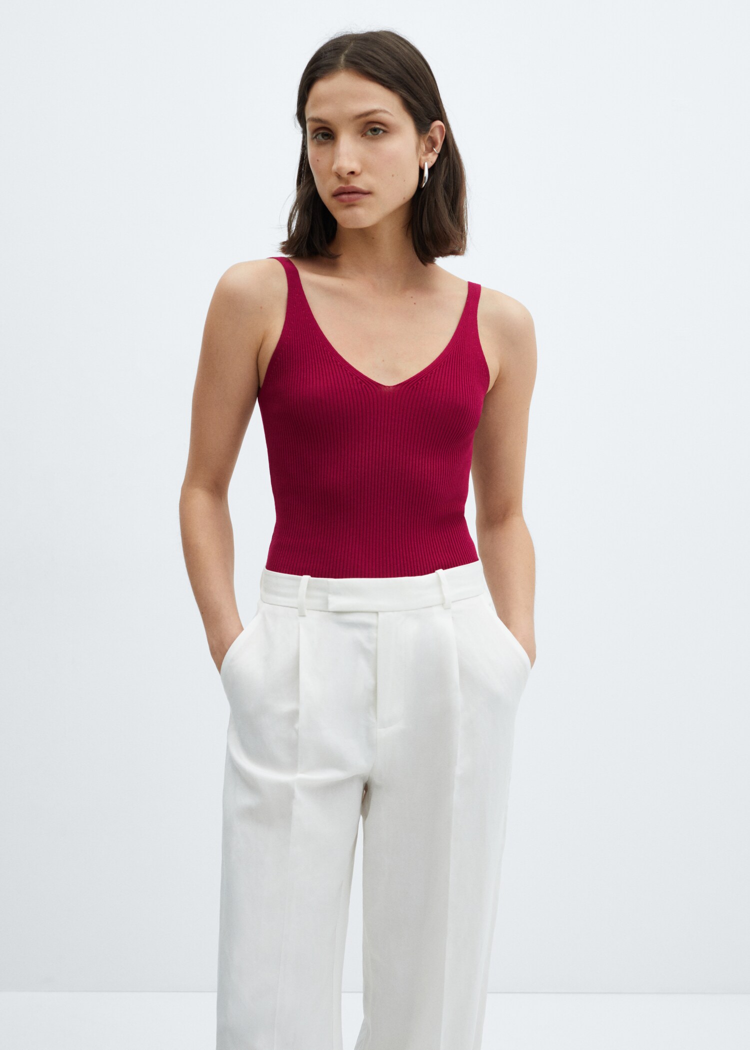 V-neck knitted top - Medium plane
