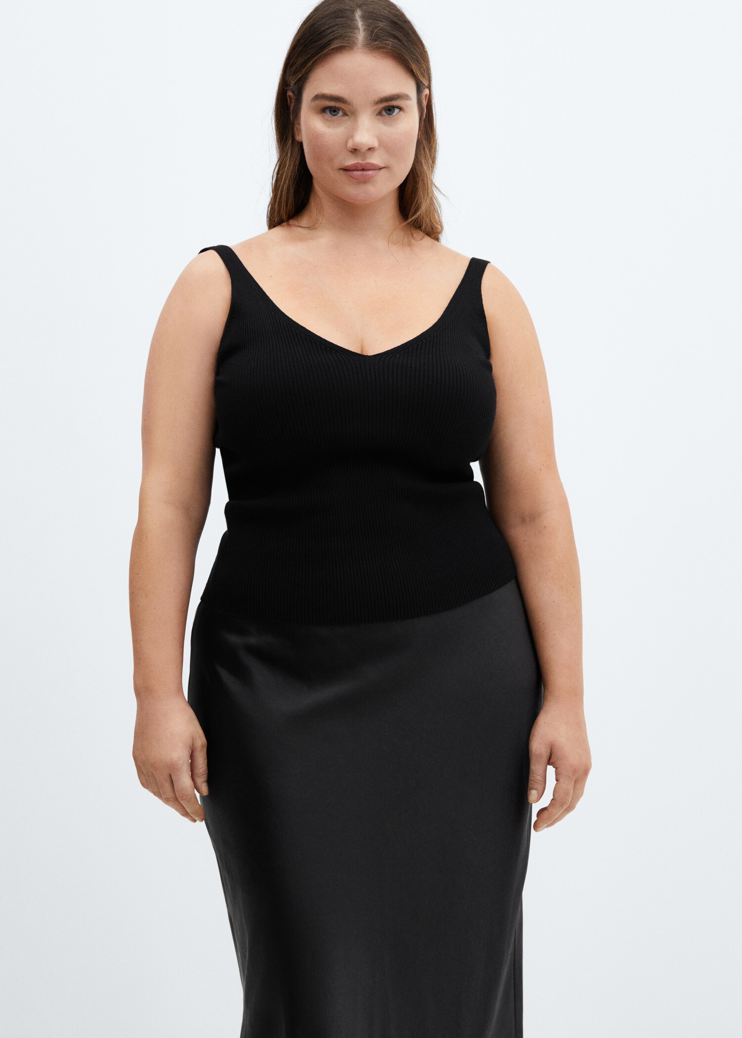 V-neck knitted top - Details of the article 5