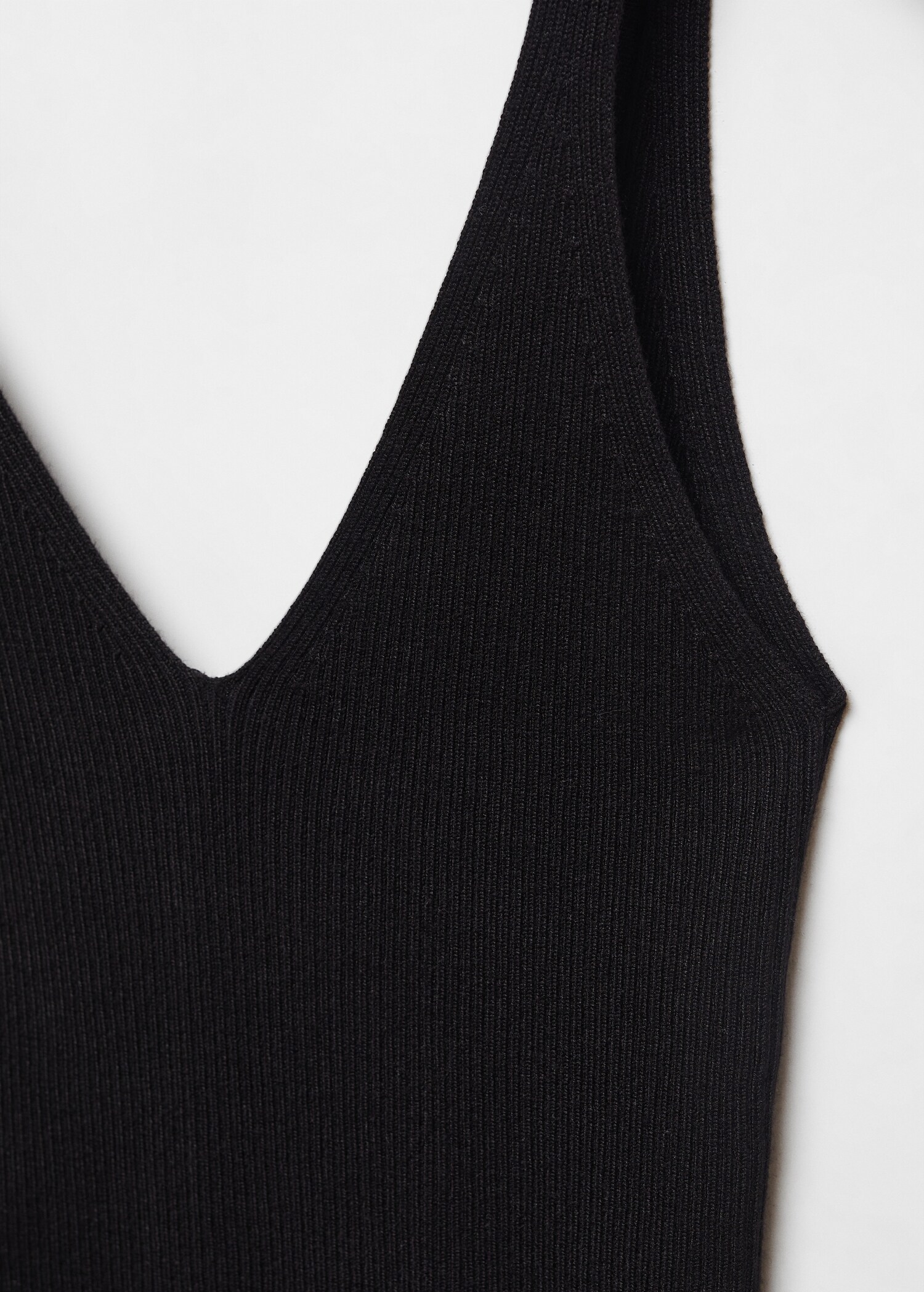 V-neck knitted top - Details of the article 8