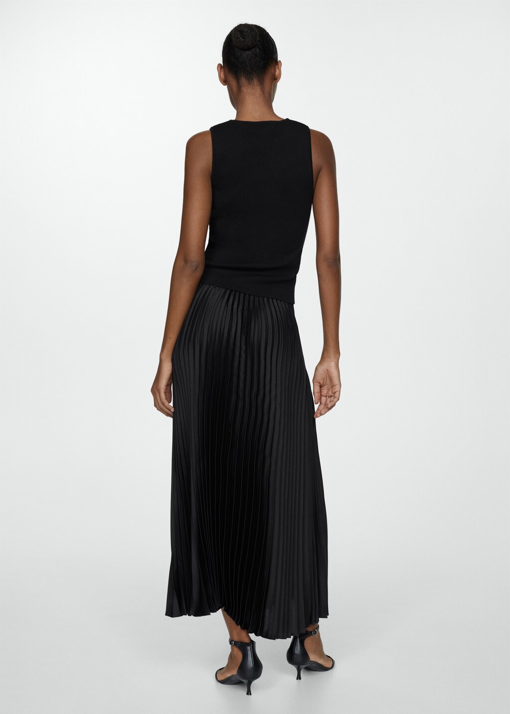 Satin pleated skirt - Women | MANGO OUTLET USA