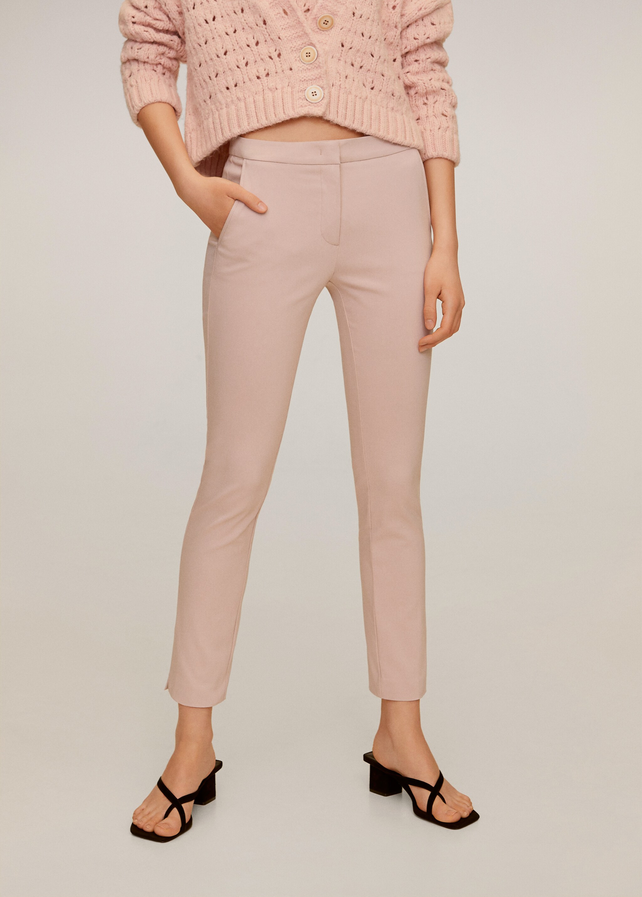 Pantalón skinny crop - Plano medio