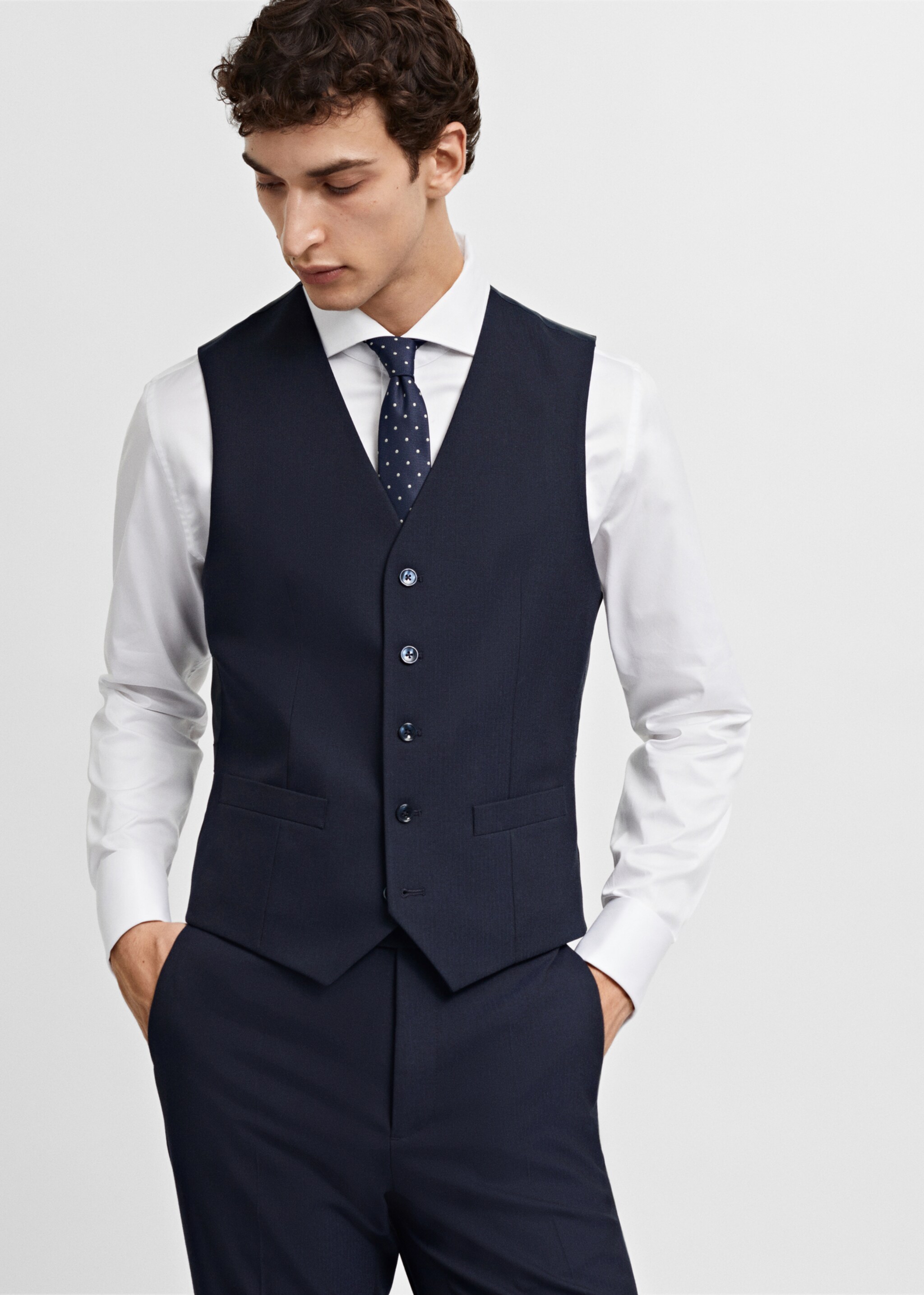 Slim-fit suit waistcoat - Medium plane, Navy. Ref: 67080619-00.