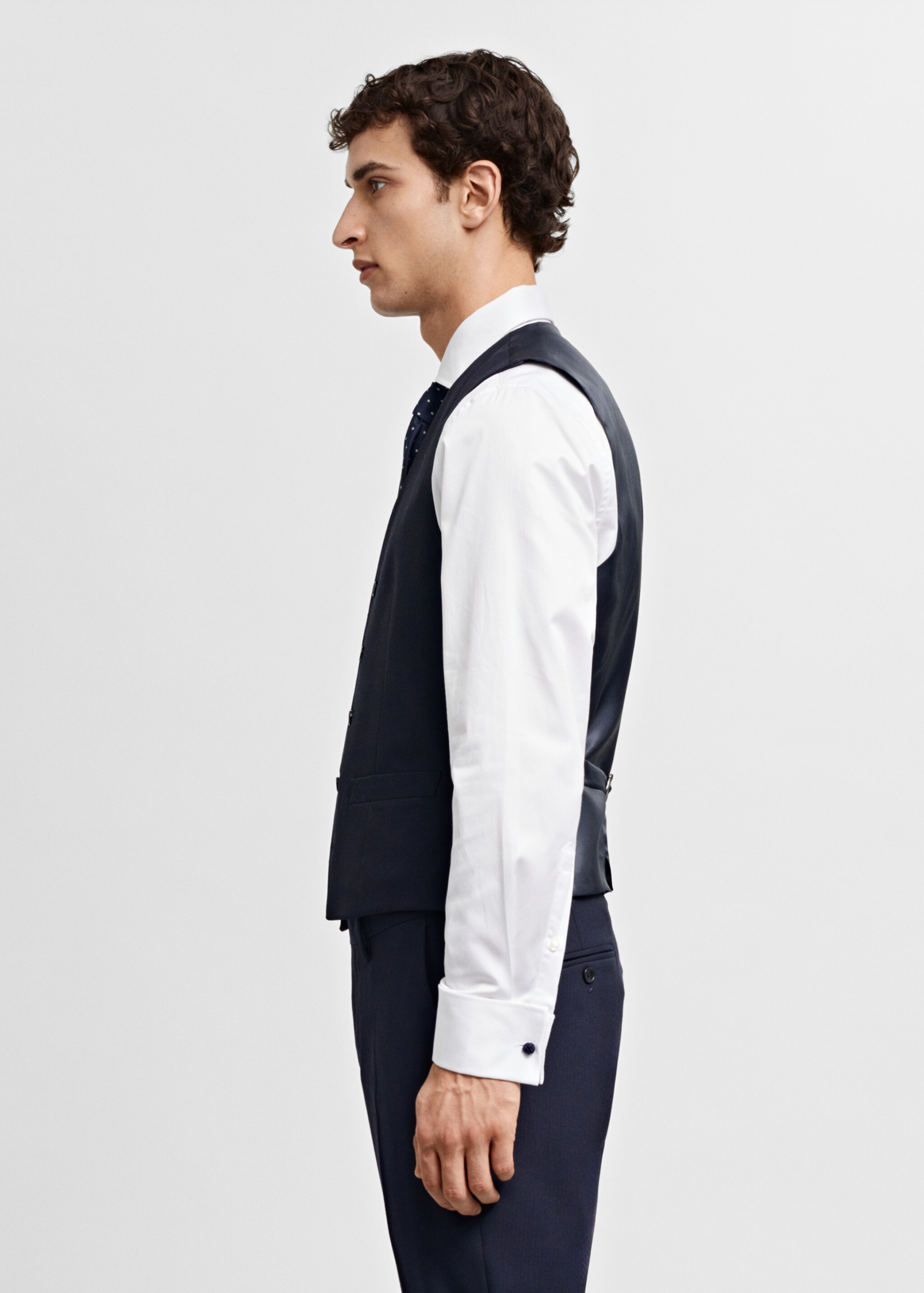 Slim-fit suit waistcoat - Details of the article 2, Navy. Ref: 67080619-00.