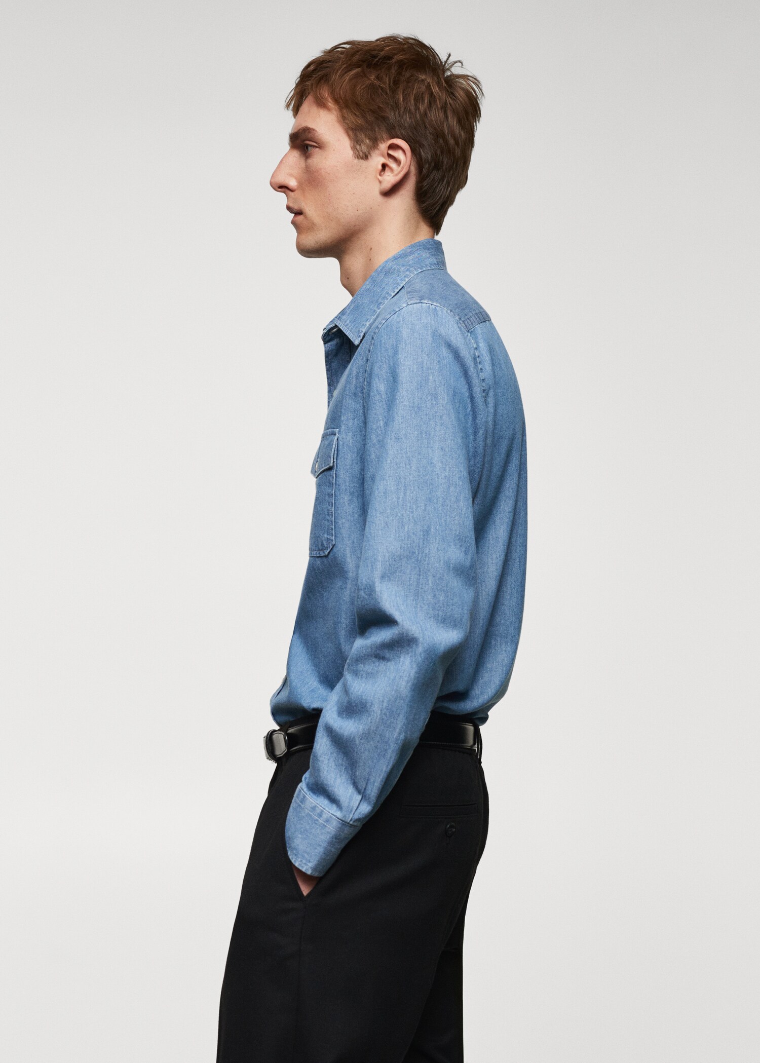Denim overshirt with pockets - Details of the article 2