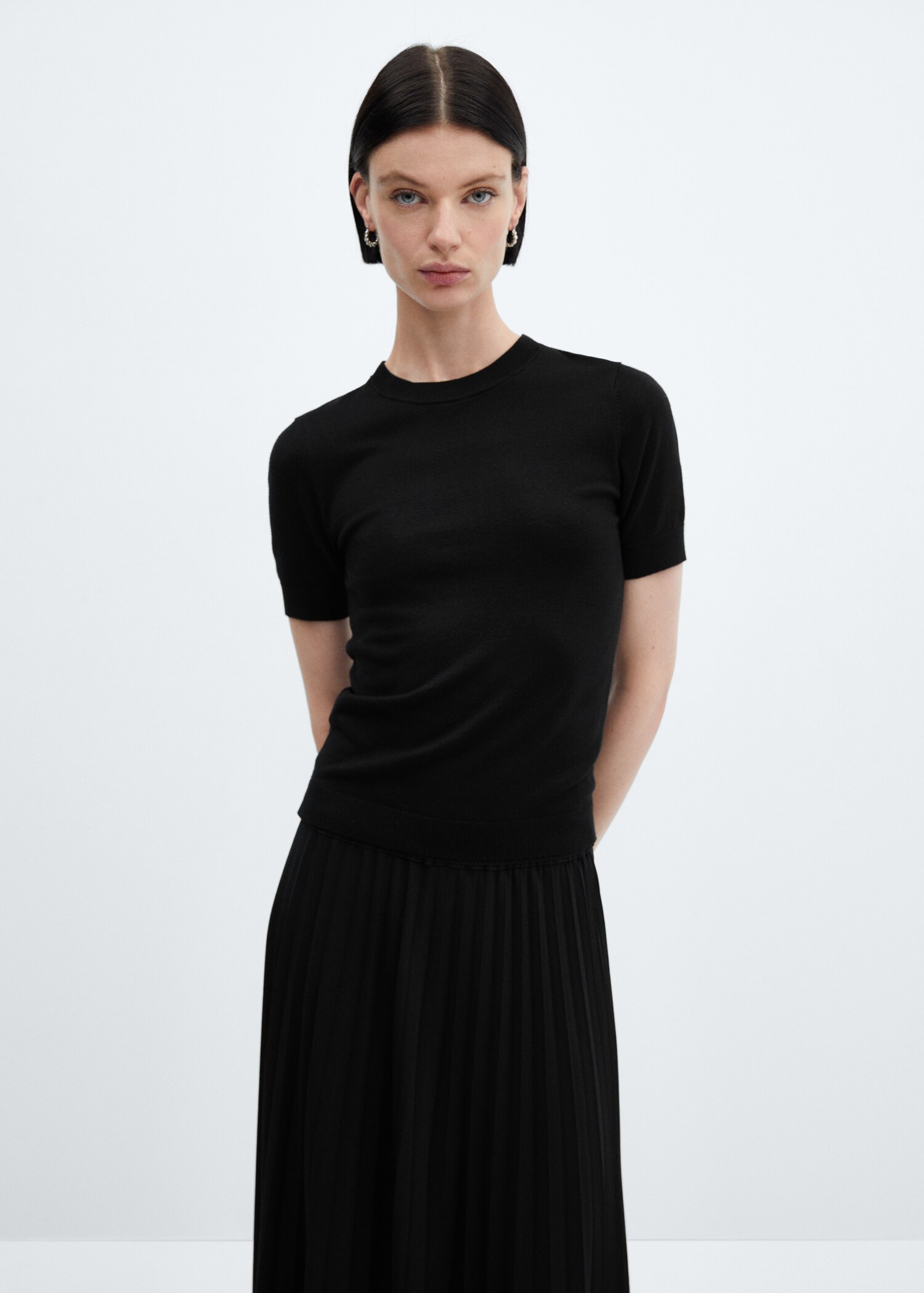 Pleated long skirt - Details of the article 1