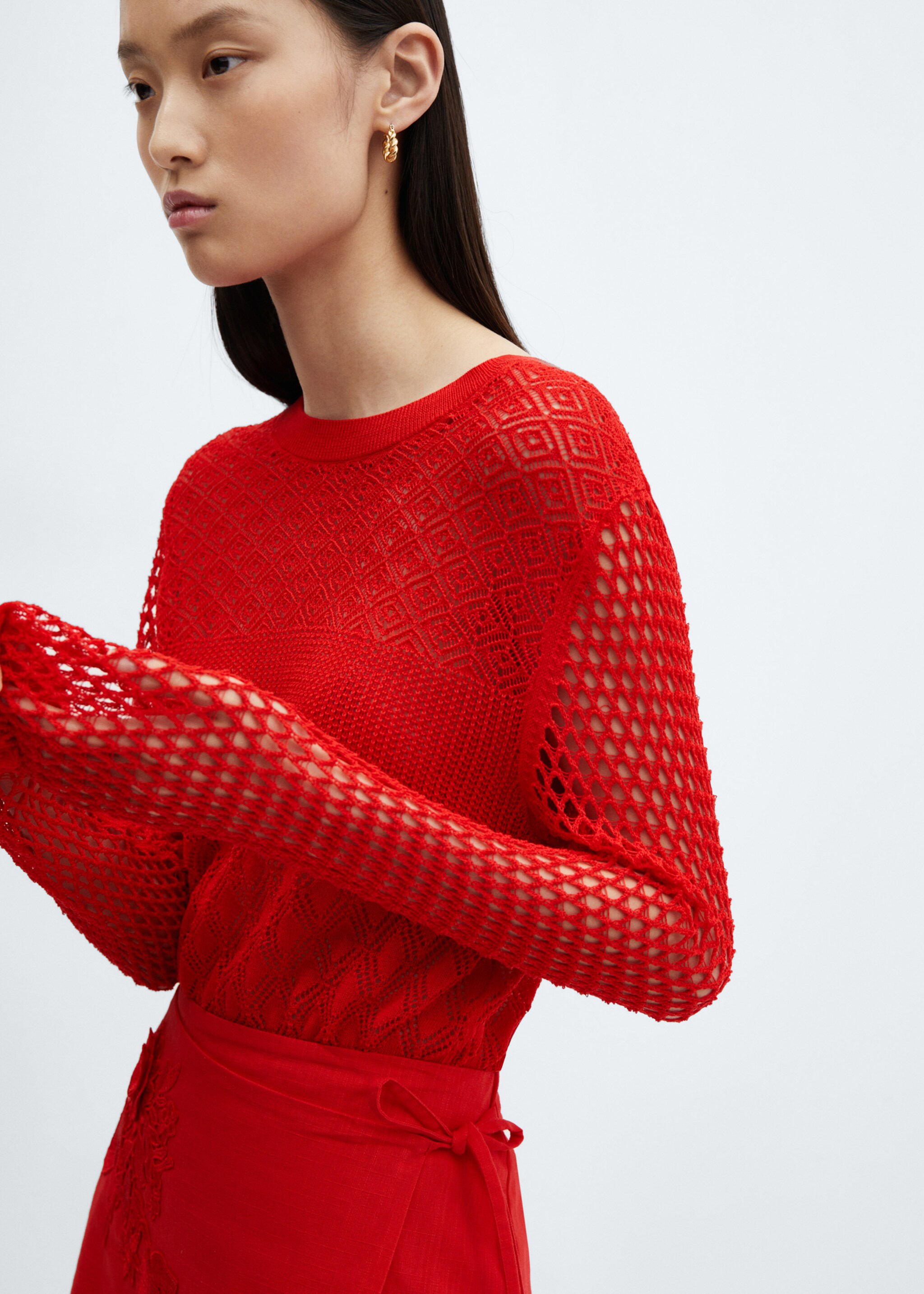Strickpullover mit Lochmusterdetails - Detail des Artikels 6, Rot. Ref: 67080671-00.