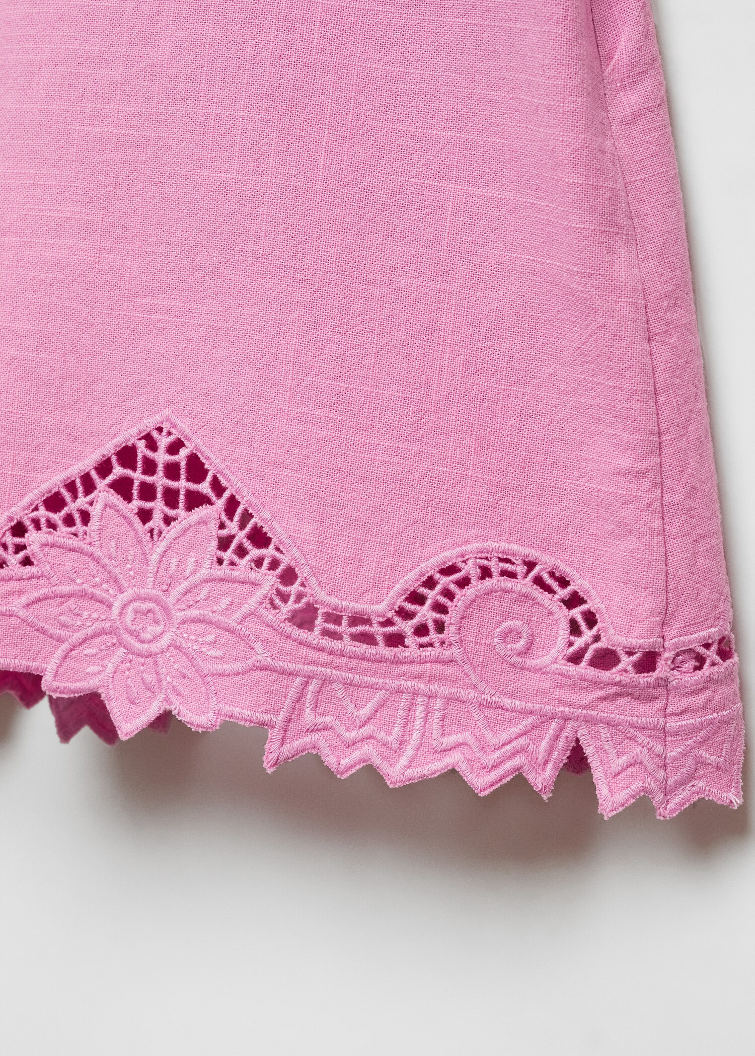 Embroidered cotton shorts - Details of the article 8
