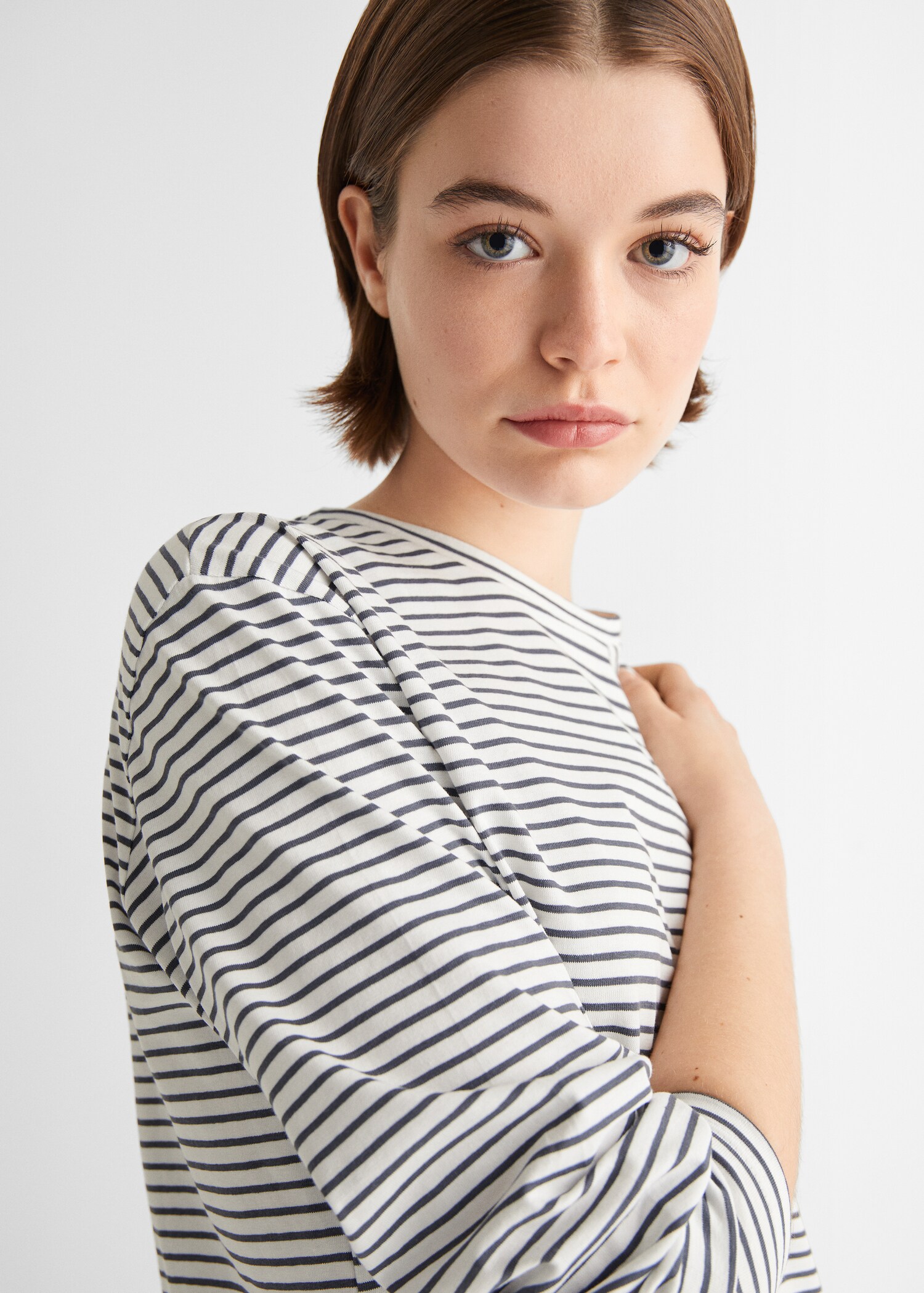Striped long sleeves t-shirt - Details of the article 1
