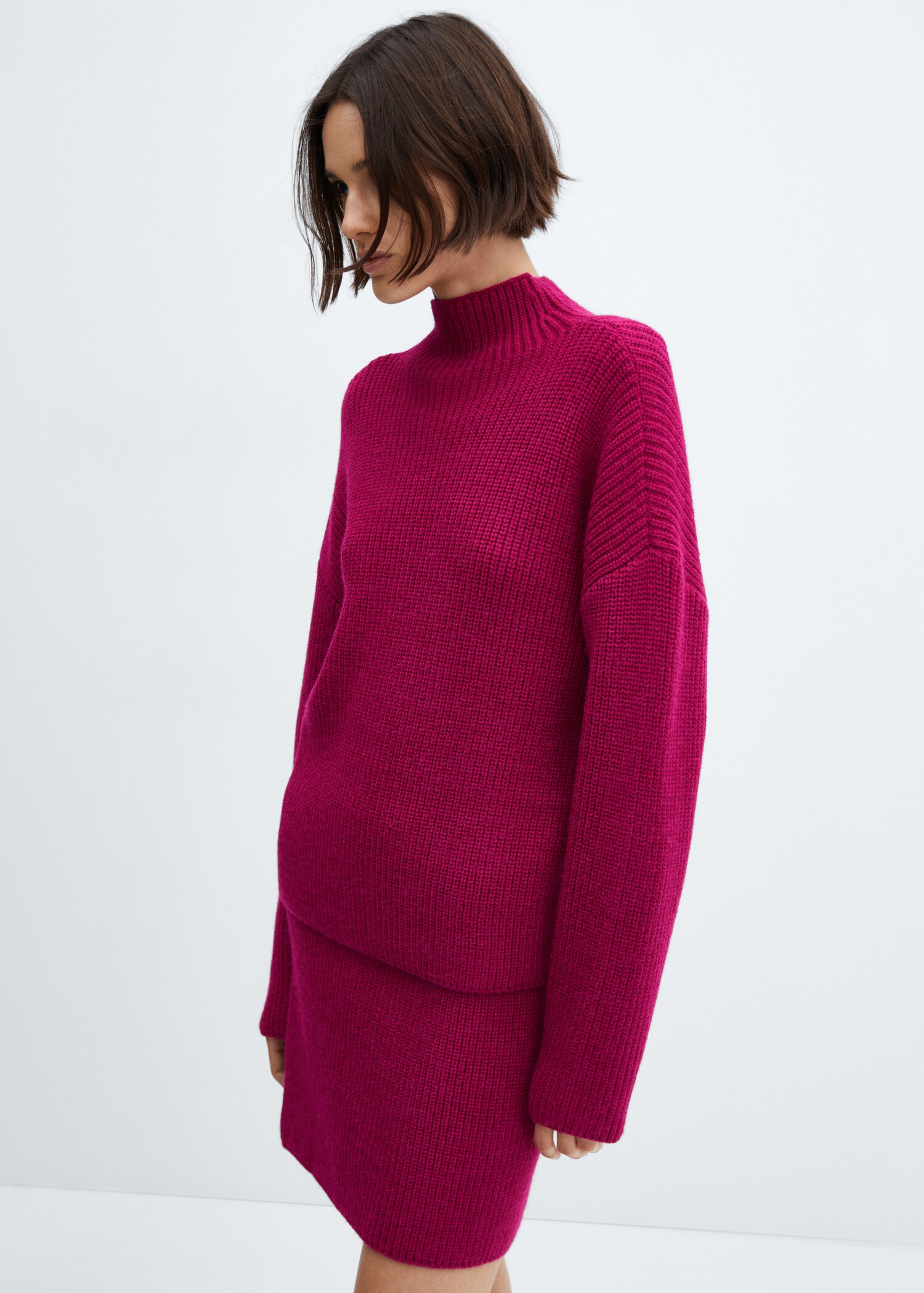 Short knitted skirt - Medium plane