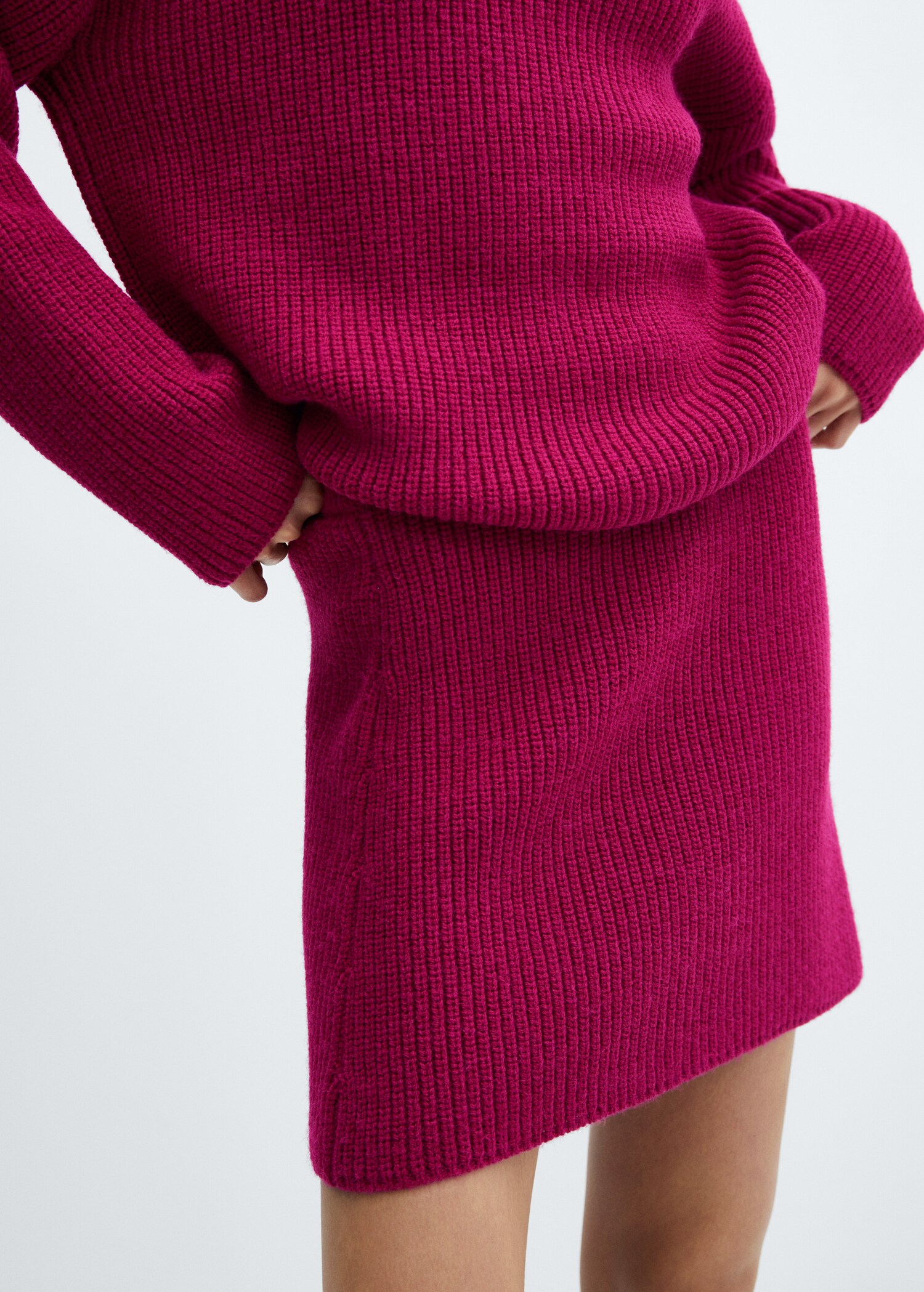 Short knitted skirt - Details of the article 6