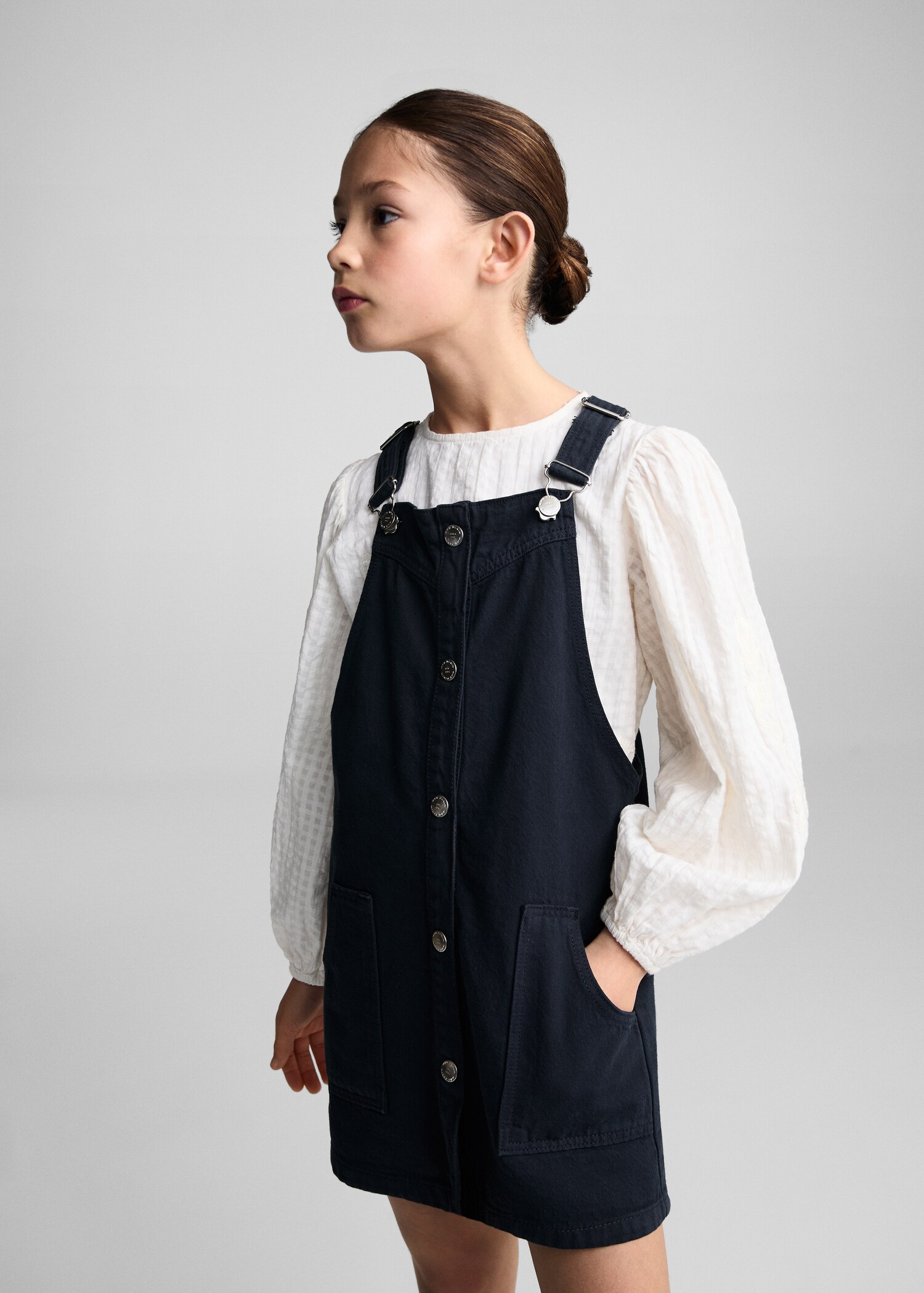 Robe chasuble boutons - Plan moyen