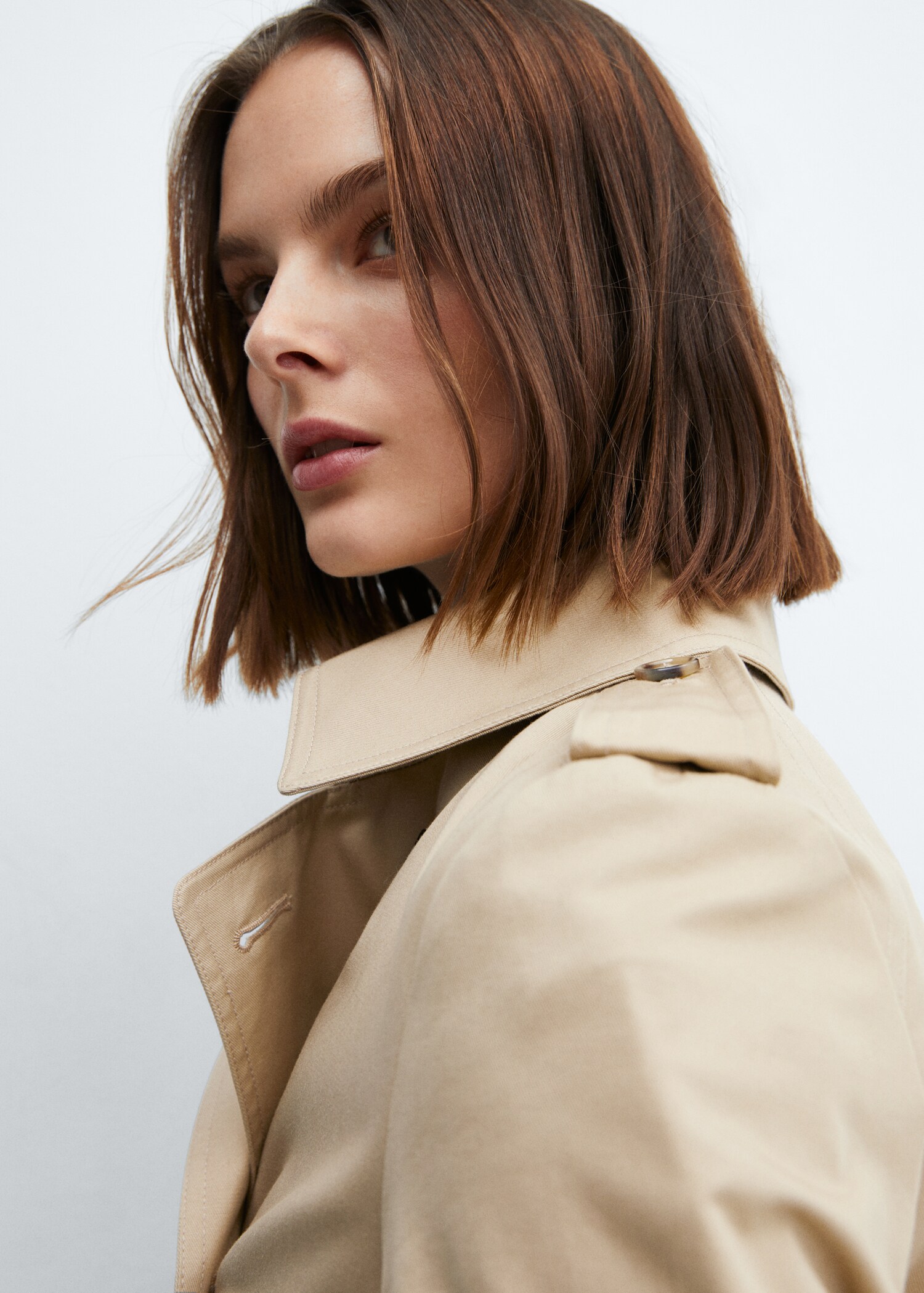 Klassischer Trenchcoat mit Gürtel - Detail des Artikels 1