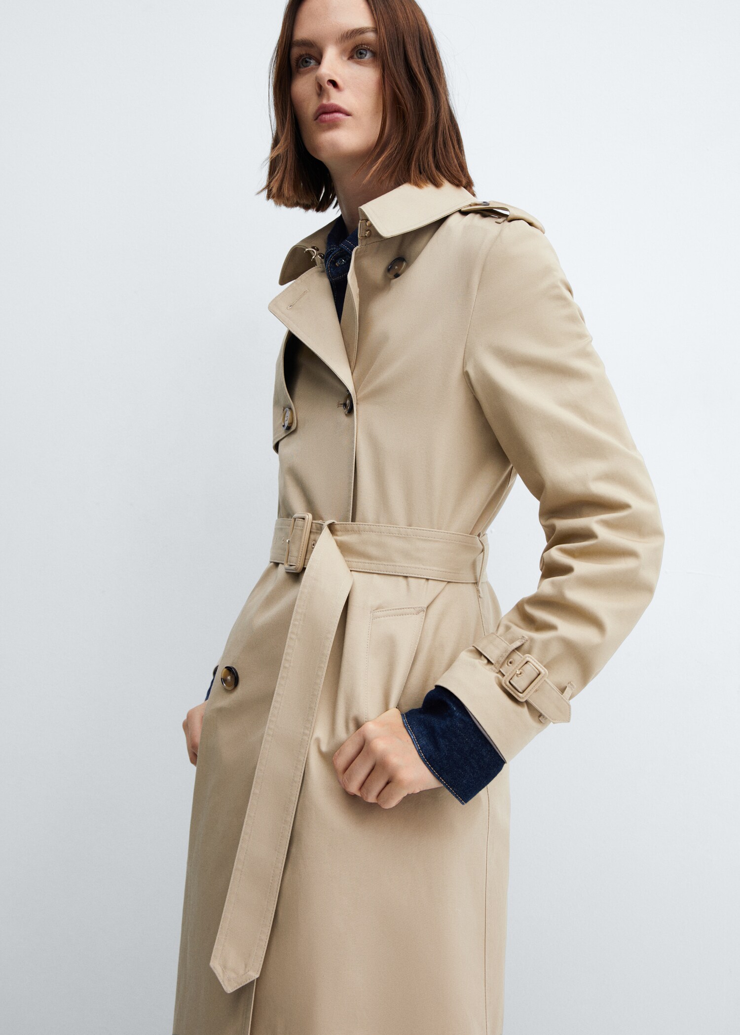 Klassischer Trenchcoat mit Gürtel - Detail des Artikels 2