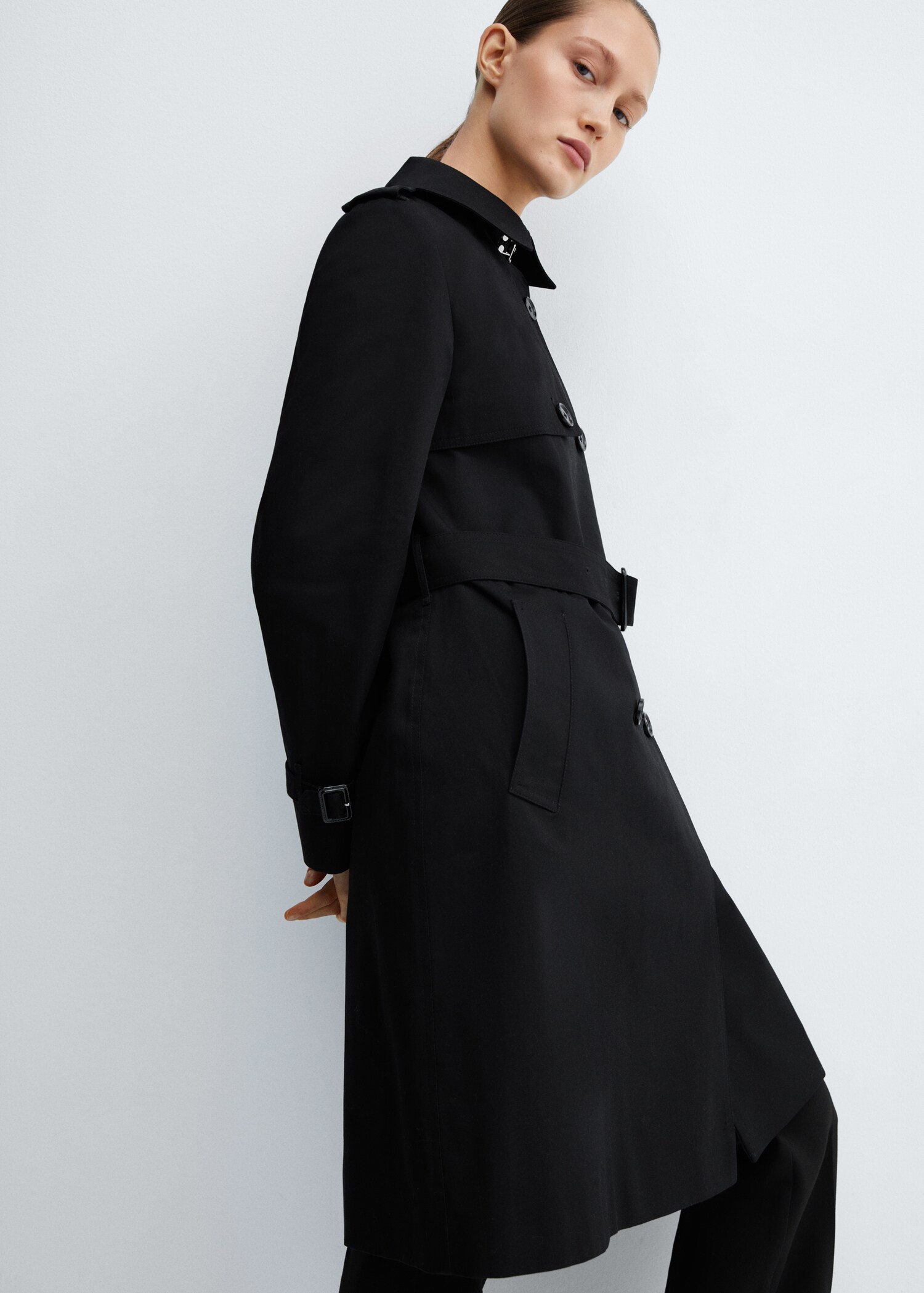 Klassischer Trenchcoat mit Gürtel - Detail des Artikels 2