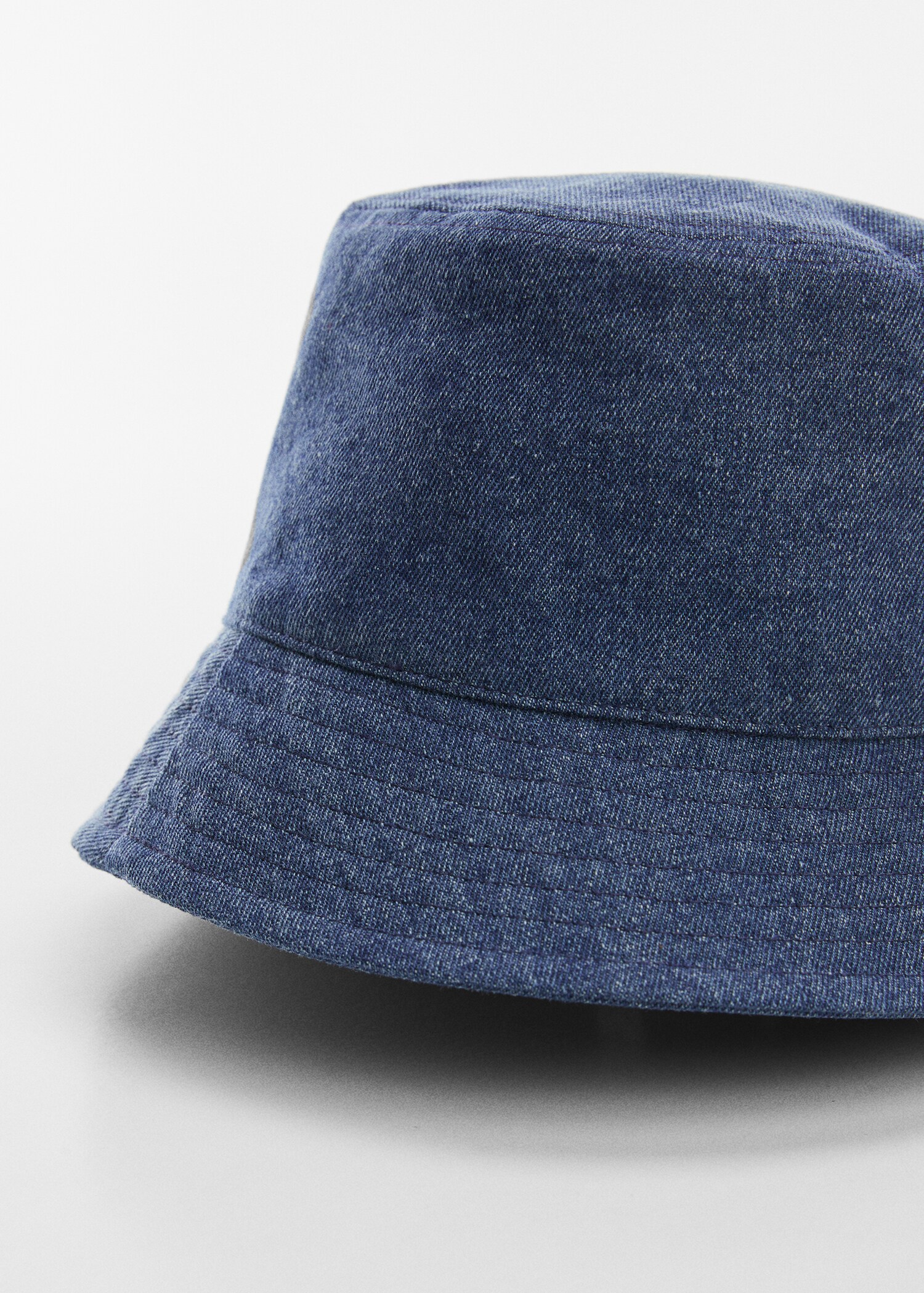 Gorro bucket  denim - Plano medio