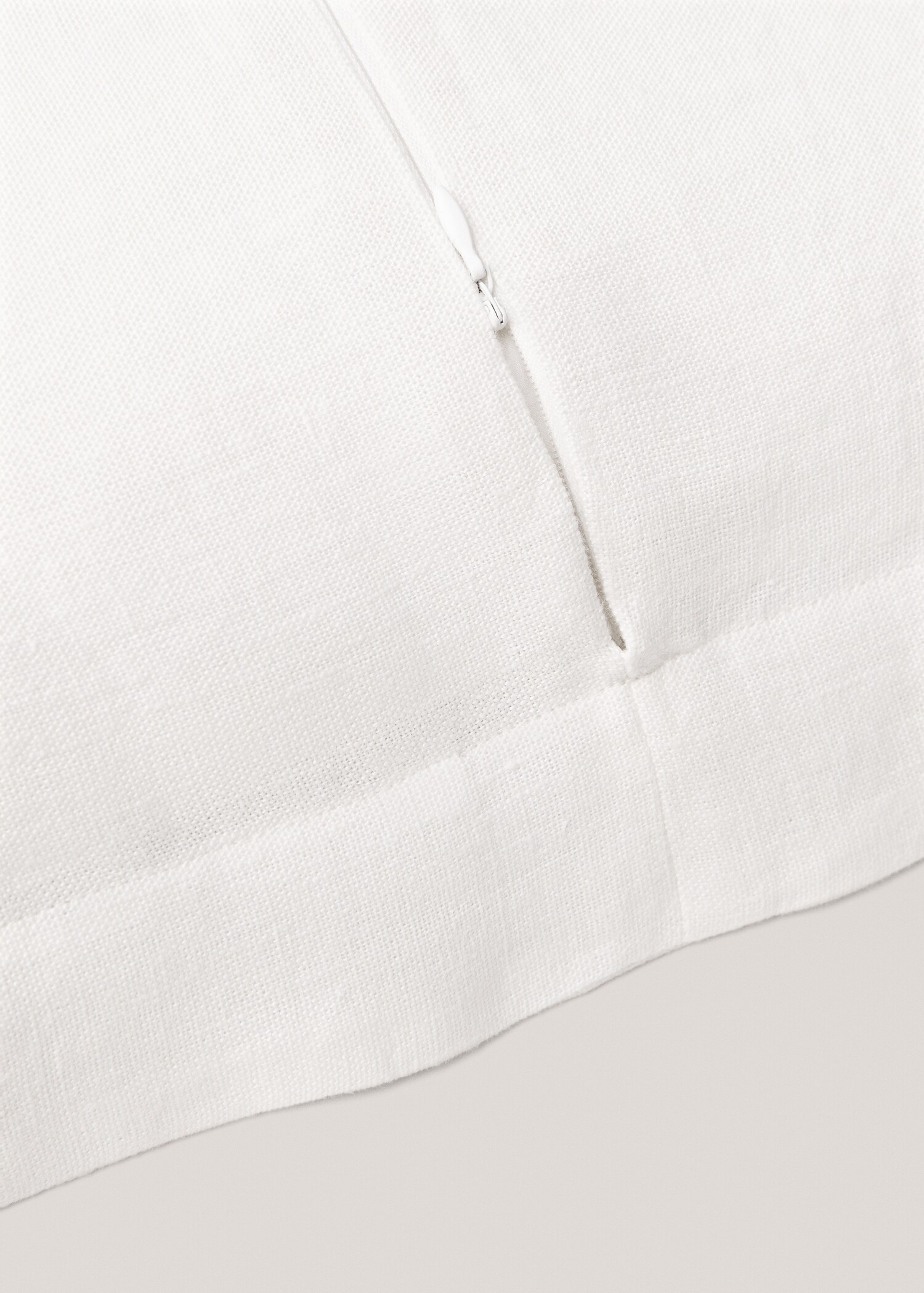 100% linen cushion cover 50x50cm - Details of the article 2