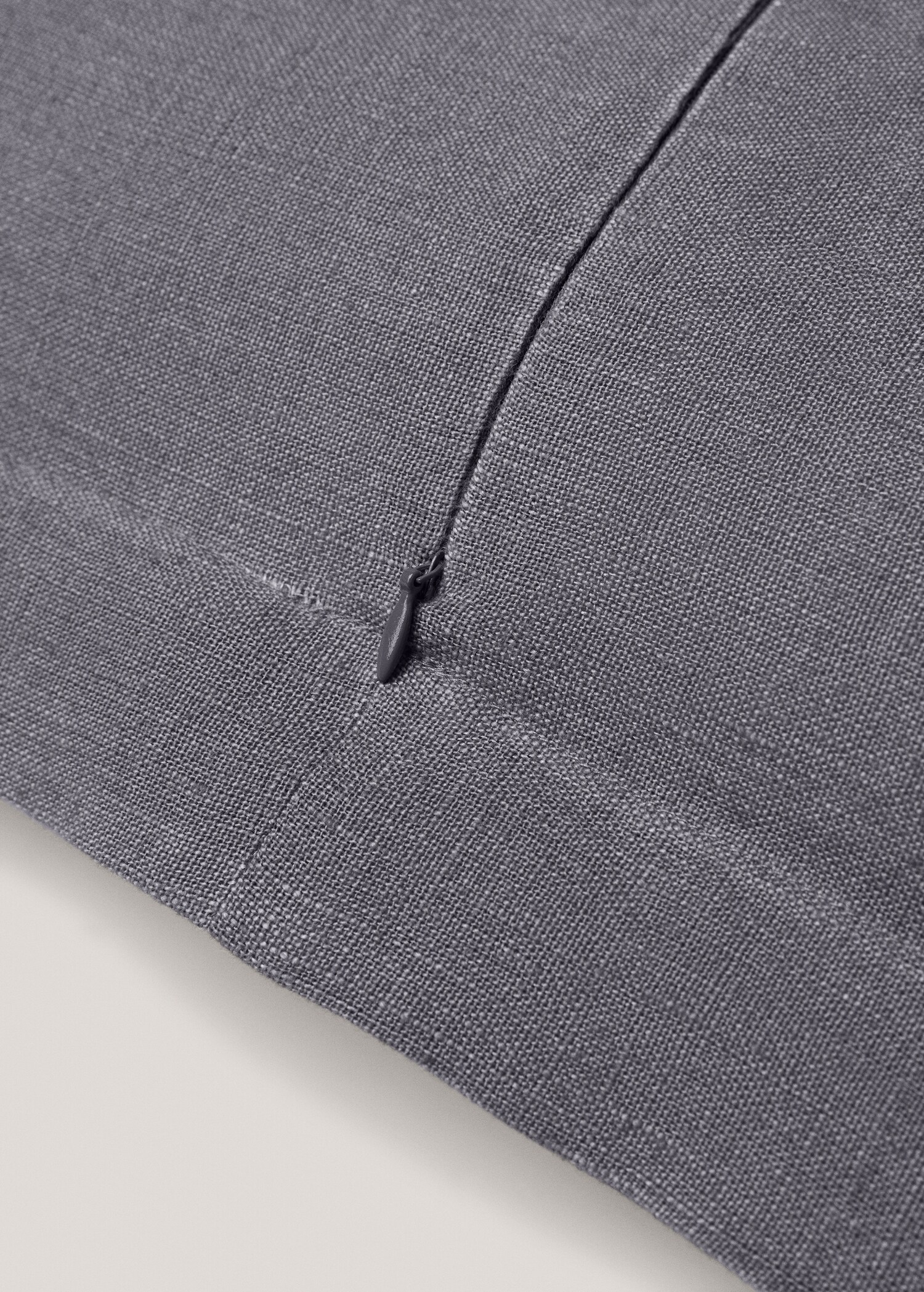 100% linen cushion cover 50x50cm - Details of the article 1