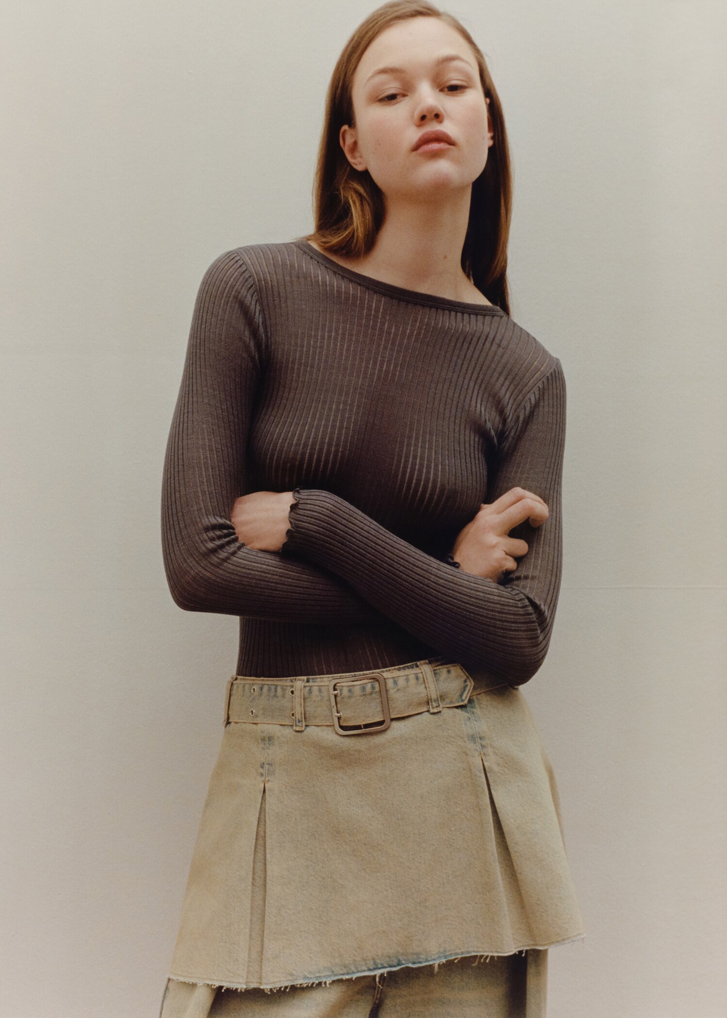 Denim mini-skirt with belt - Details of the article 6