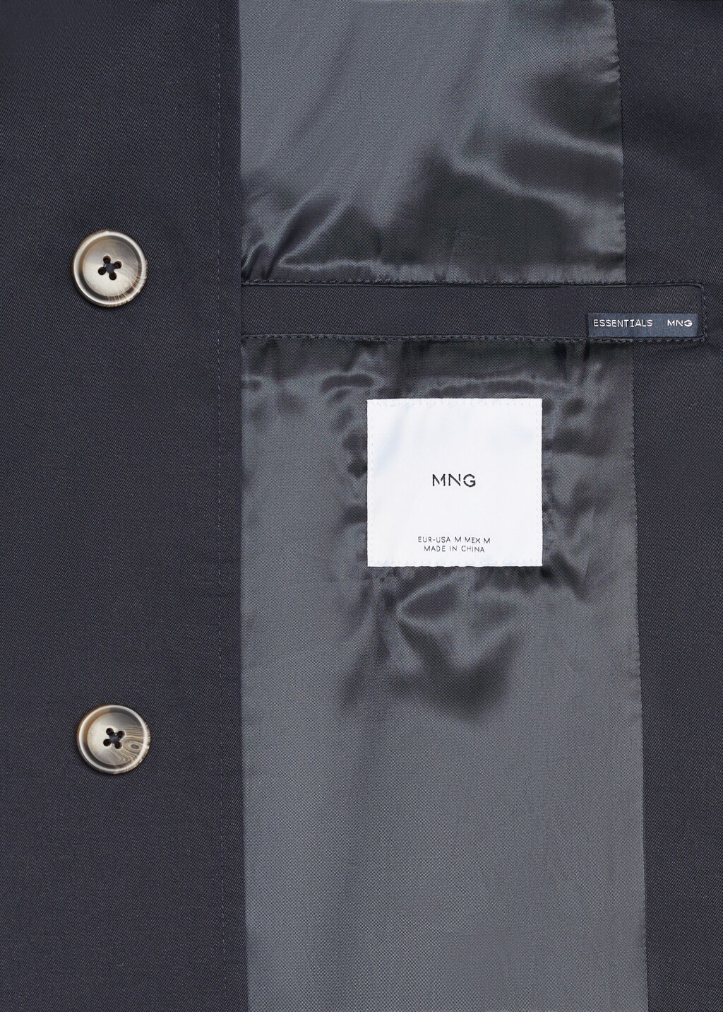 ジャケット・アウター Cotton Twill Big TrenchCargo Pocket Coat Cotton trench coat with collar detail - Men | MANGO OUTLET USA