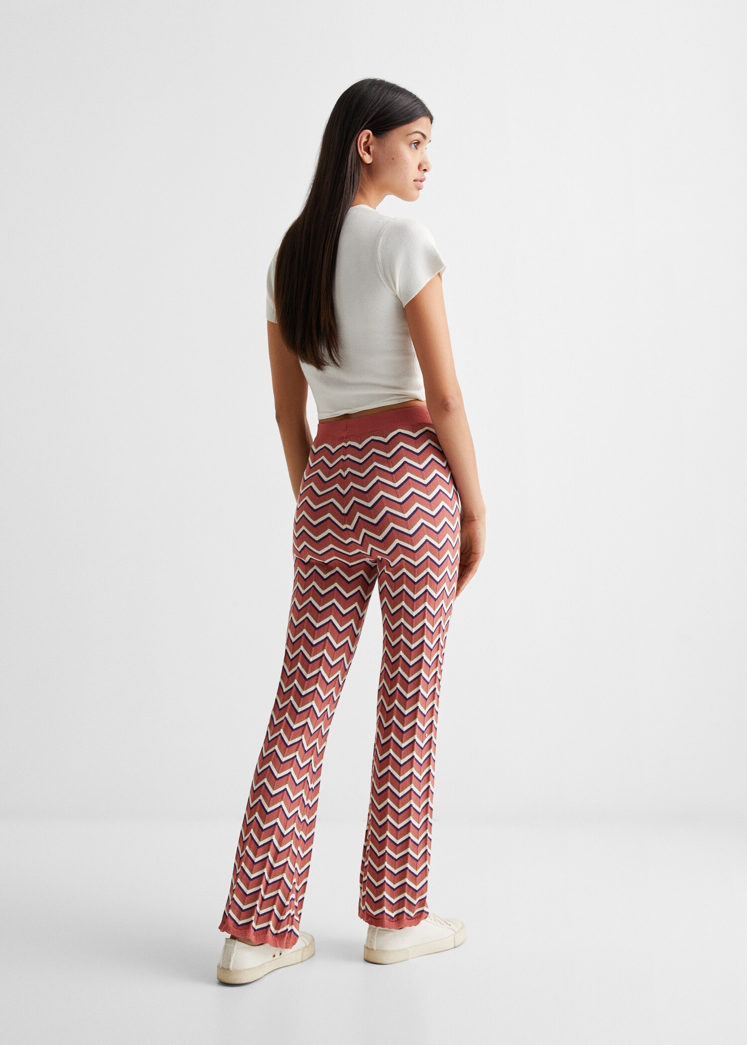 Printed trousers - Reverse of the article