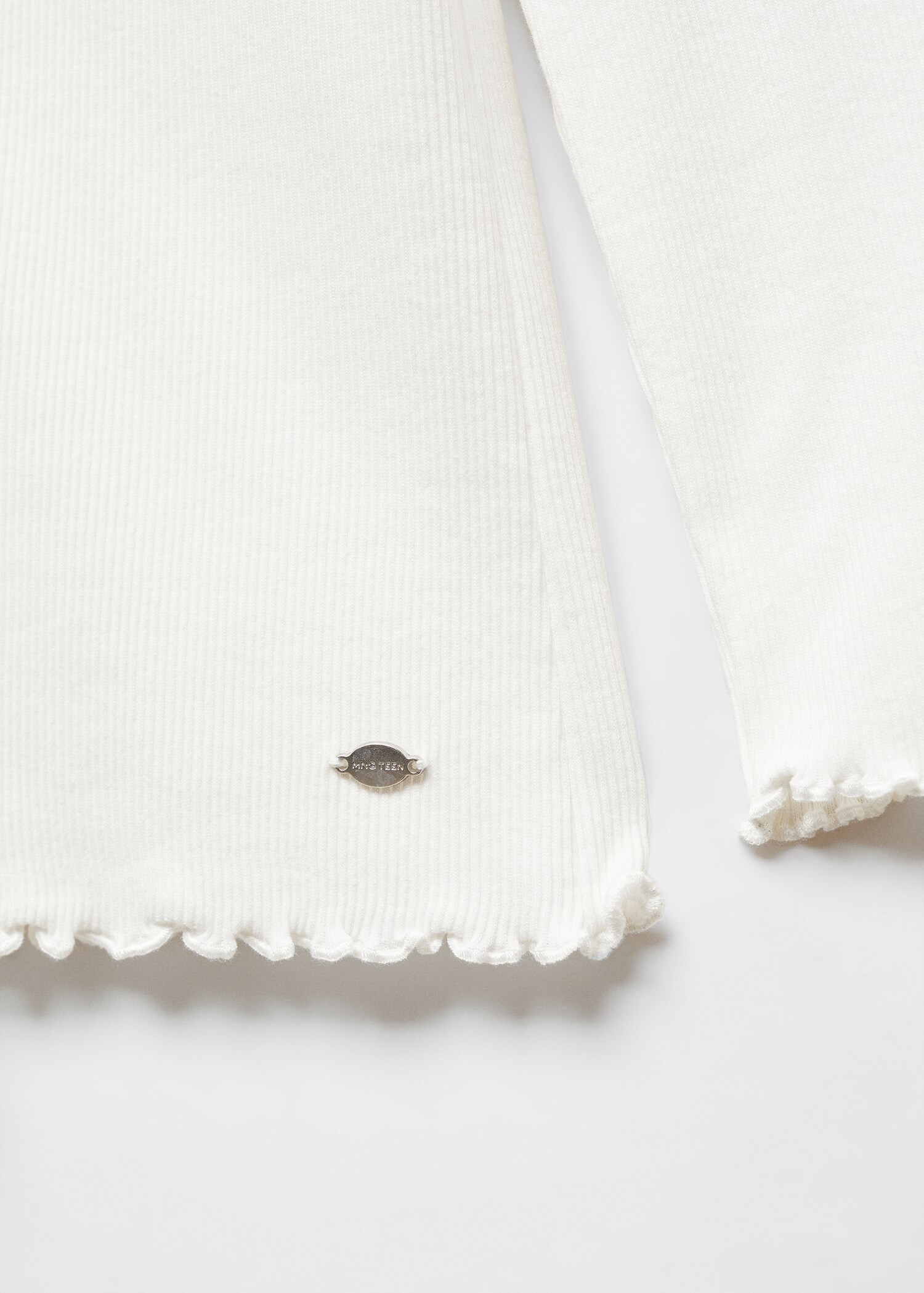 T-Shirt mit V-Ausschnitt - Detail des Artikels 8
