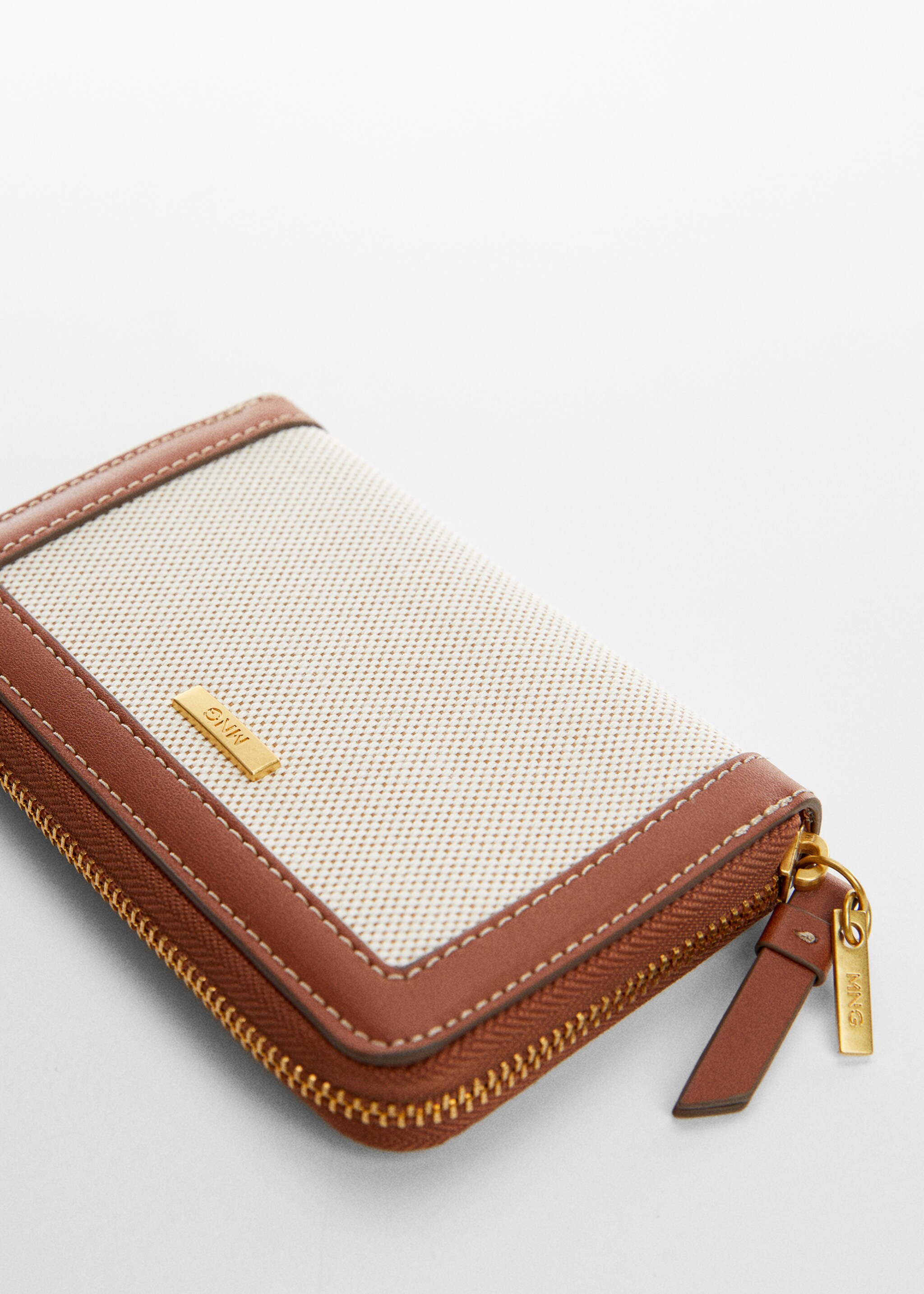 Mixed wallet - Details of the article 1, Leather. Ref: 67084472-00.