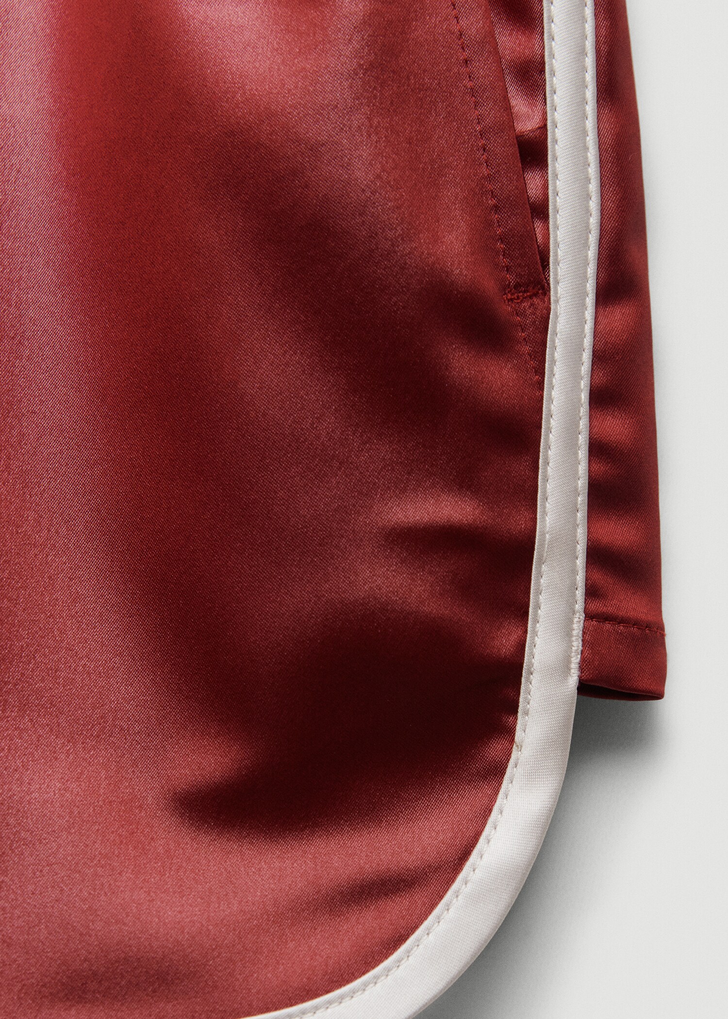 Satin shorts with elastic waist - Details of the article 8
