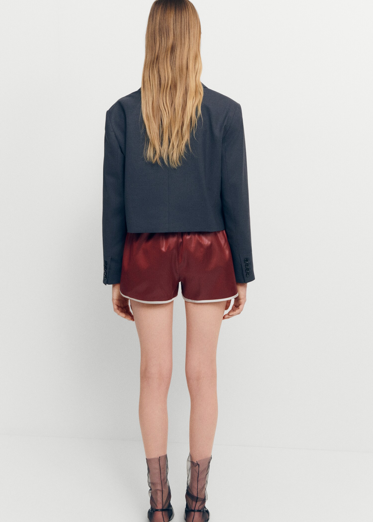 Satin shorts with elastic waist - Reverse of the article