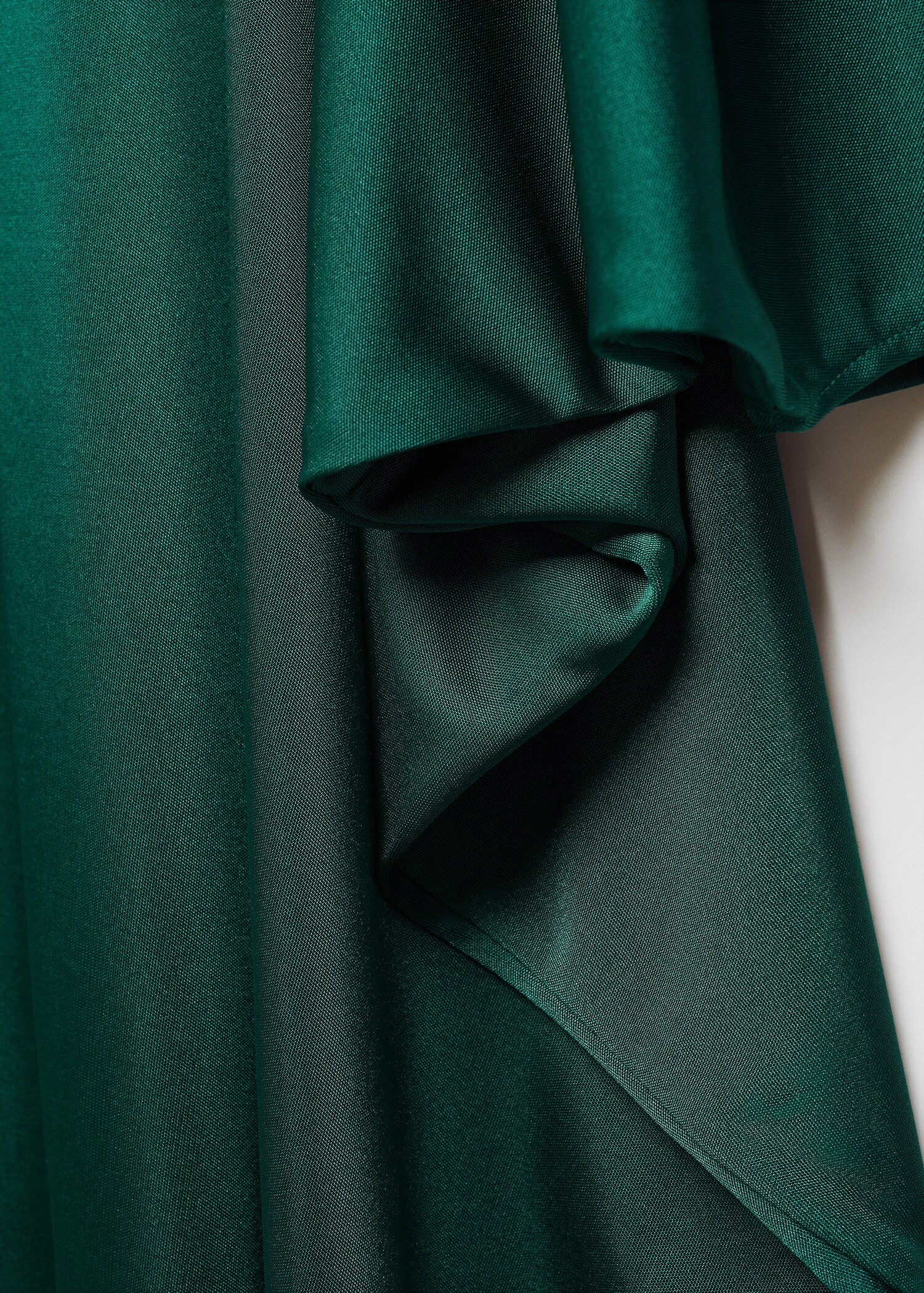 Asymmetric draped gown - Details of the article 8