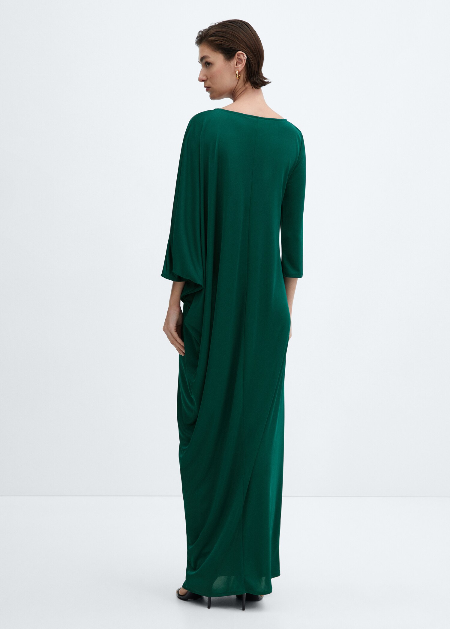 Asymmetric draped gown - Reverse of the article