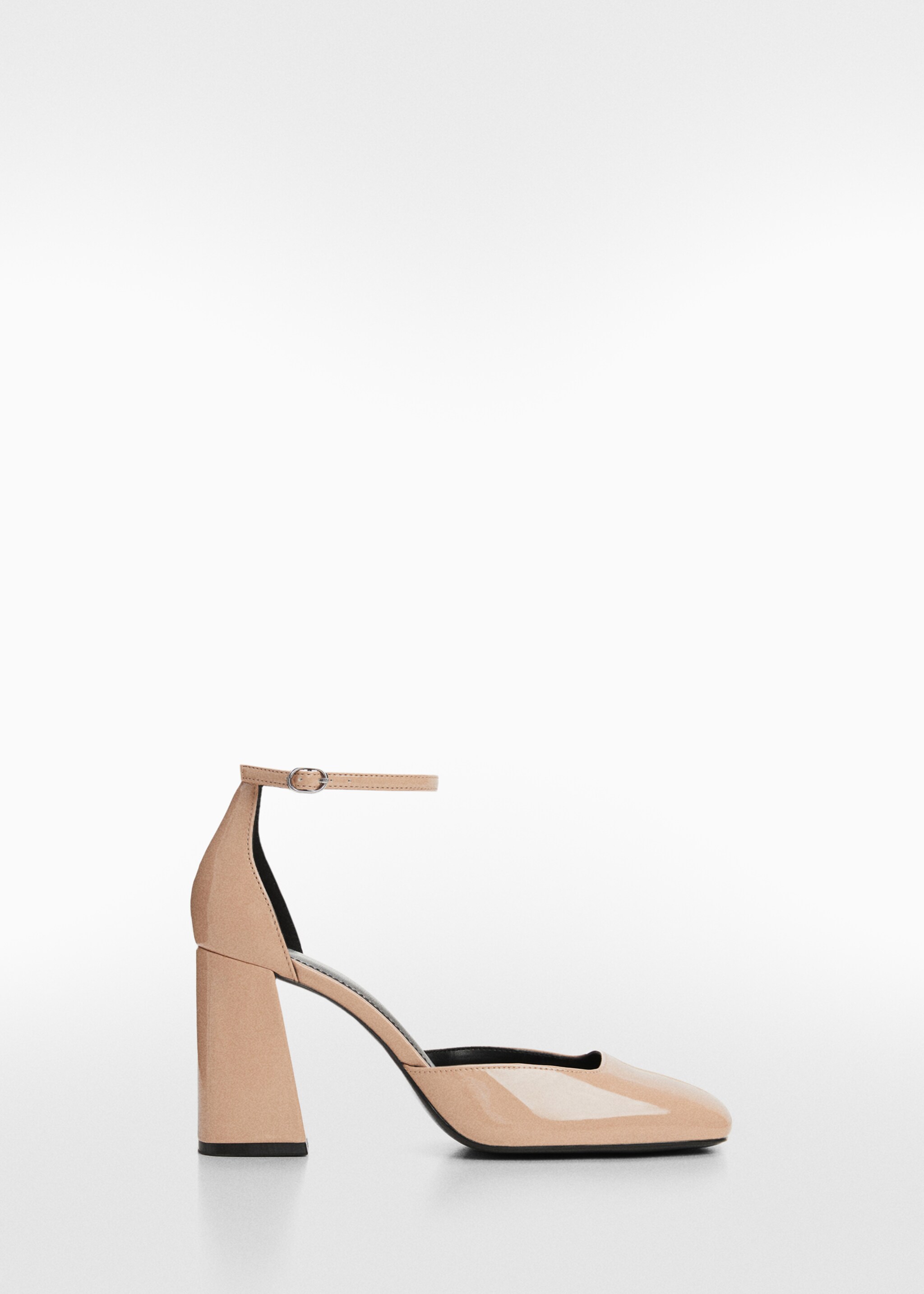 Pumps mit Lackleder-Effekt - Artikel ohne Model, Nude. Ref: 67085148-00.