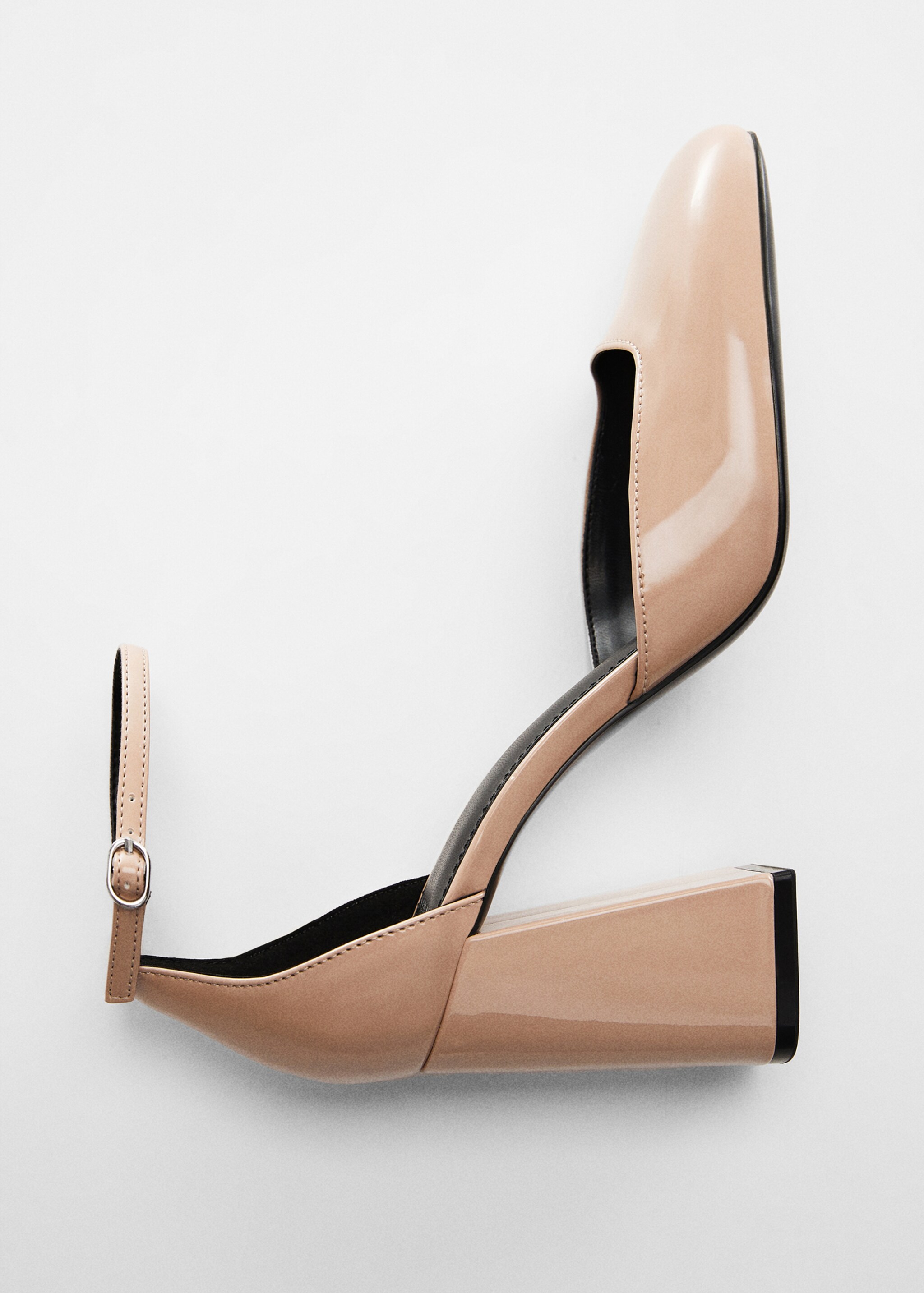 Pumps mit Lackleder-Effekt - Detail des Artikels 5, Nude. Ref: 67085148-00.
