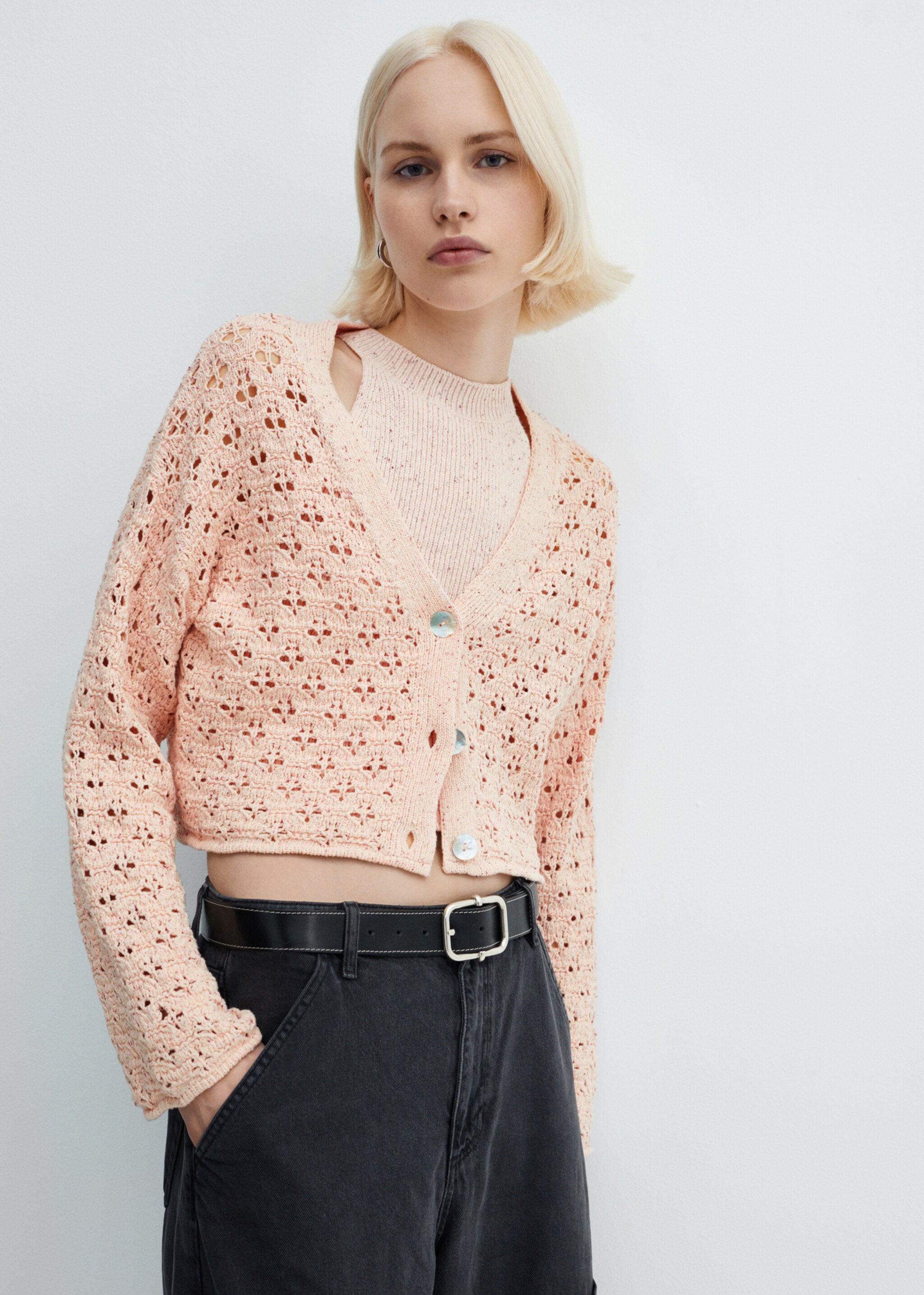 Lochstrickjacke - Mittlere Ansicht