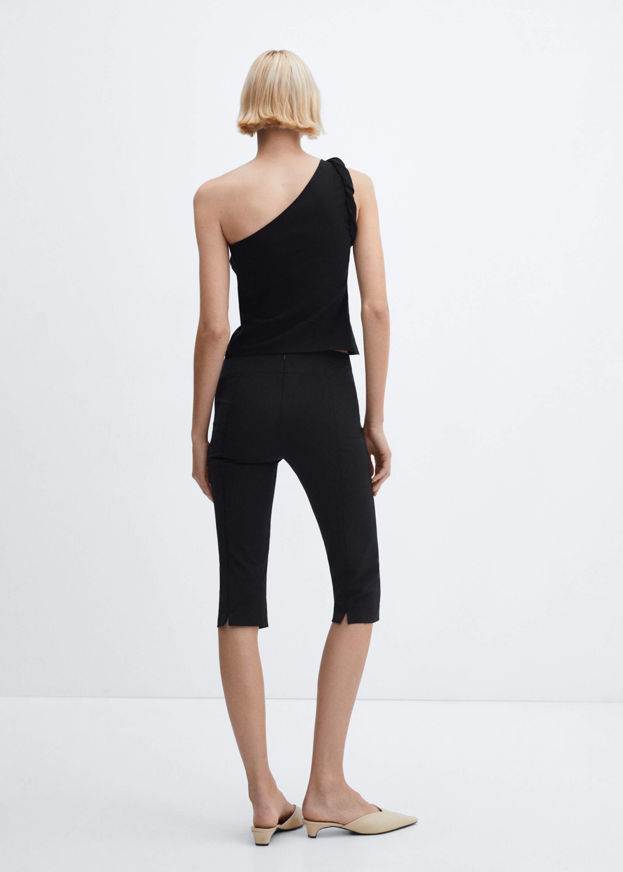 Asymmetric ruched top - Reverse of the article, Black. Ref: 67085739-00.