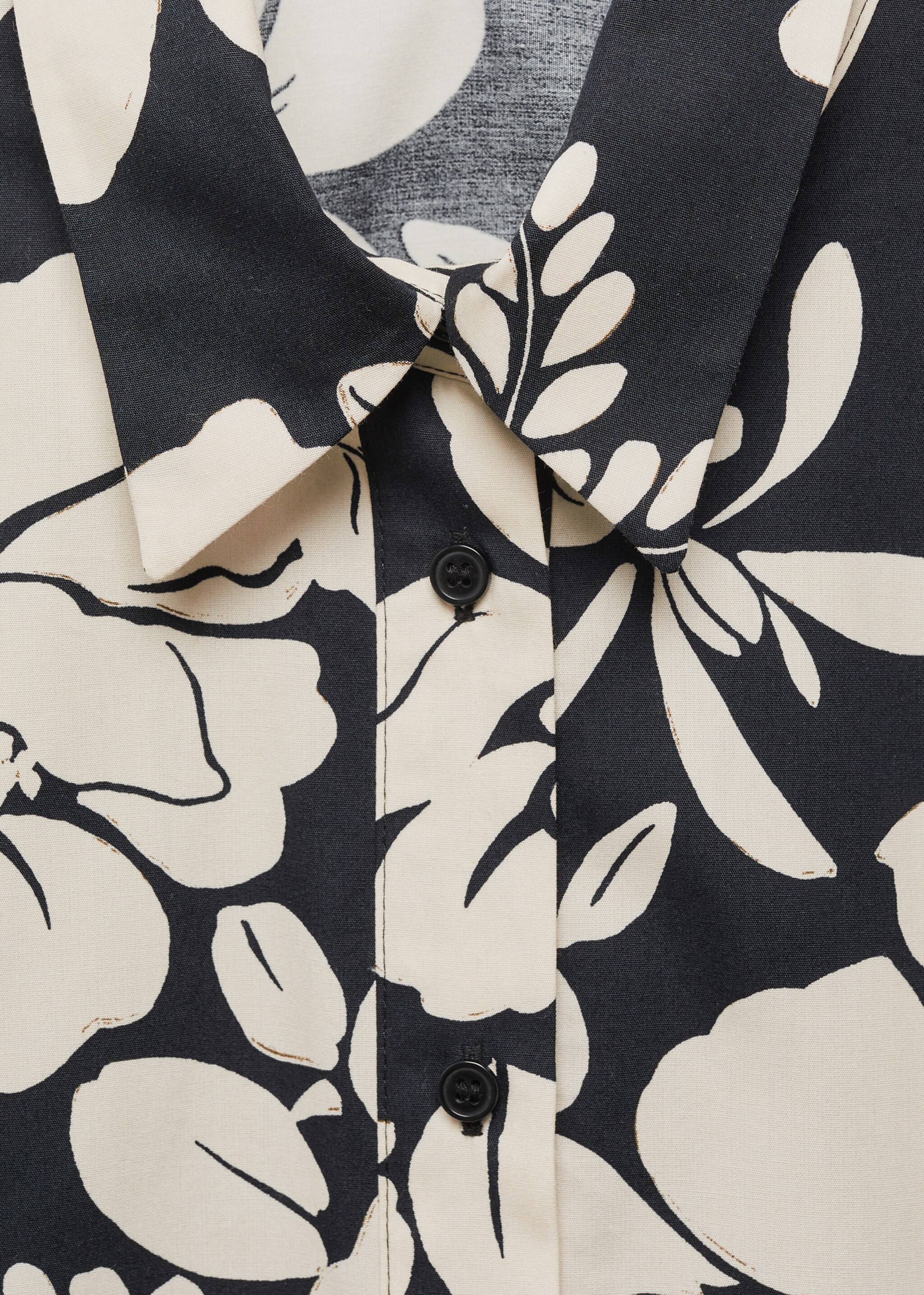 100% cotton floral-print shirt - Details of the article 8, Black. Ref: 67085751-00.