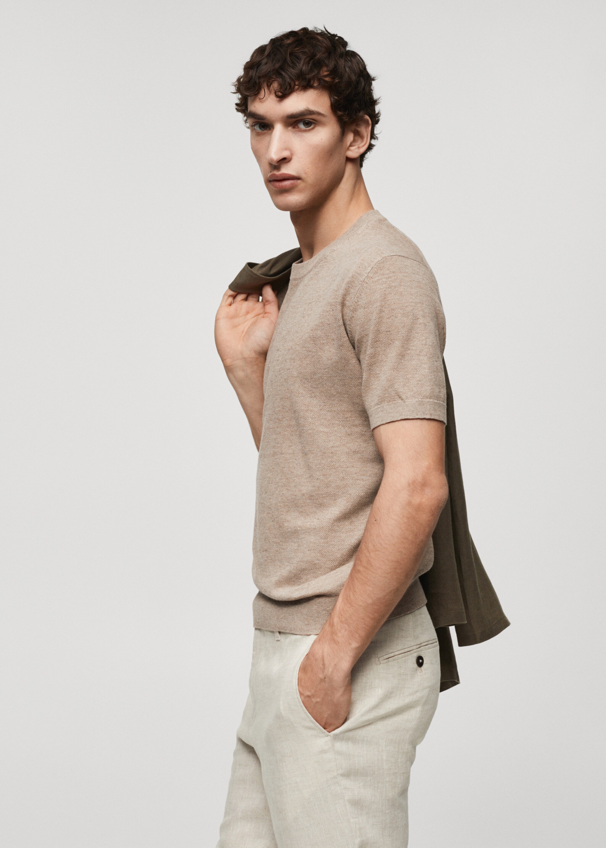 Structured cotton knit t-shirt - Details of the article 2, Sand. Ref: 67085980-00.