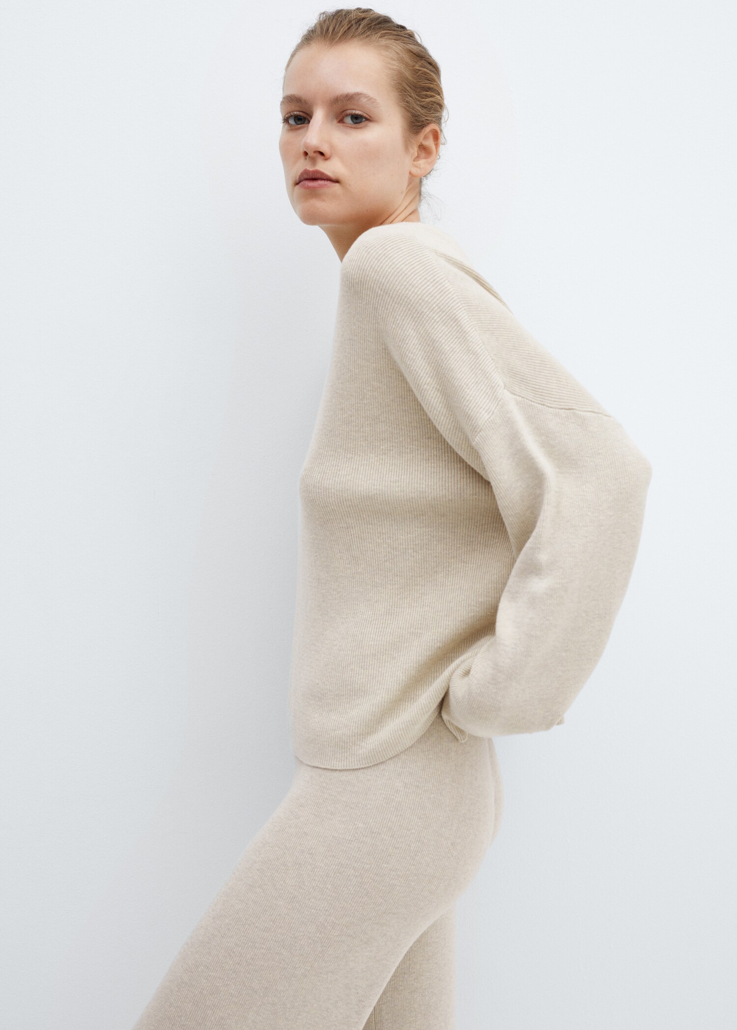 Rundhals-Strickpullover - Mittlere Ansicht