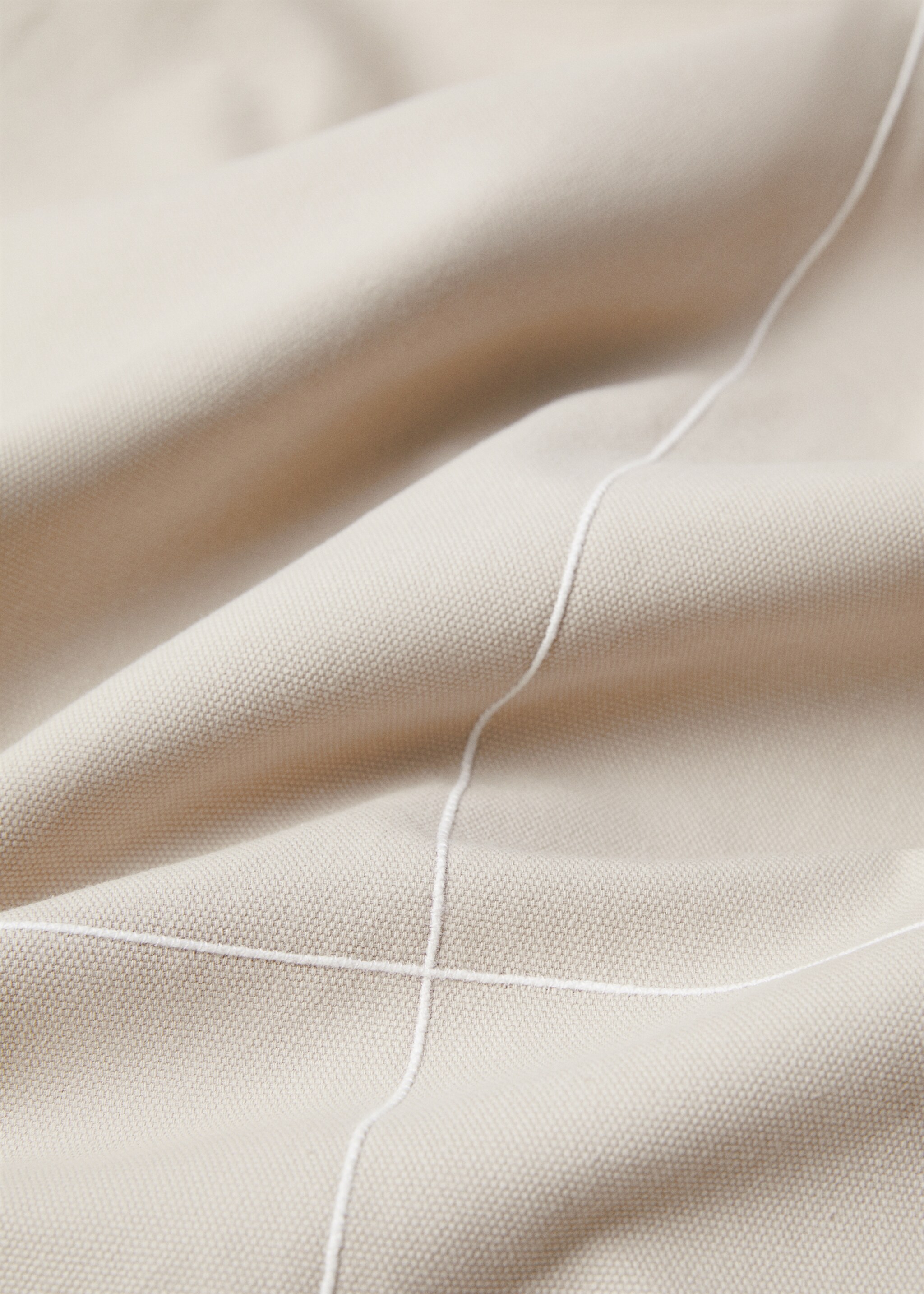 Cotton quilt with embroidered lines - Details of the article 2, Beige. Ref: 67086005-00.