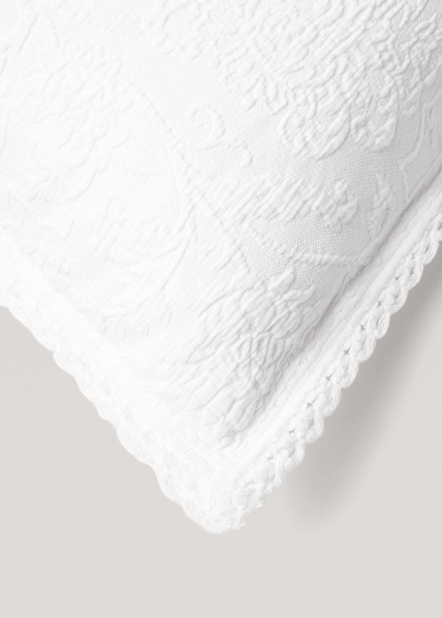 Flower embroidery pillow cover 60X60cm - Details of the article 1