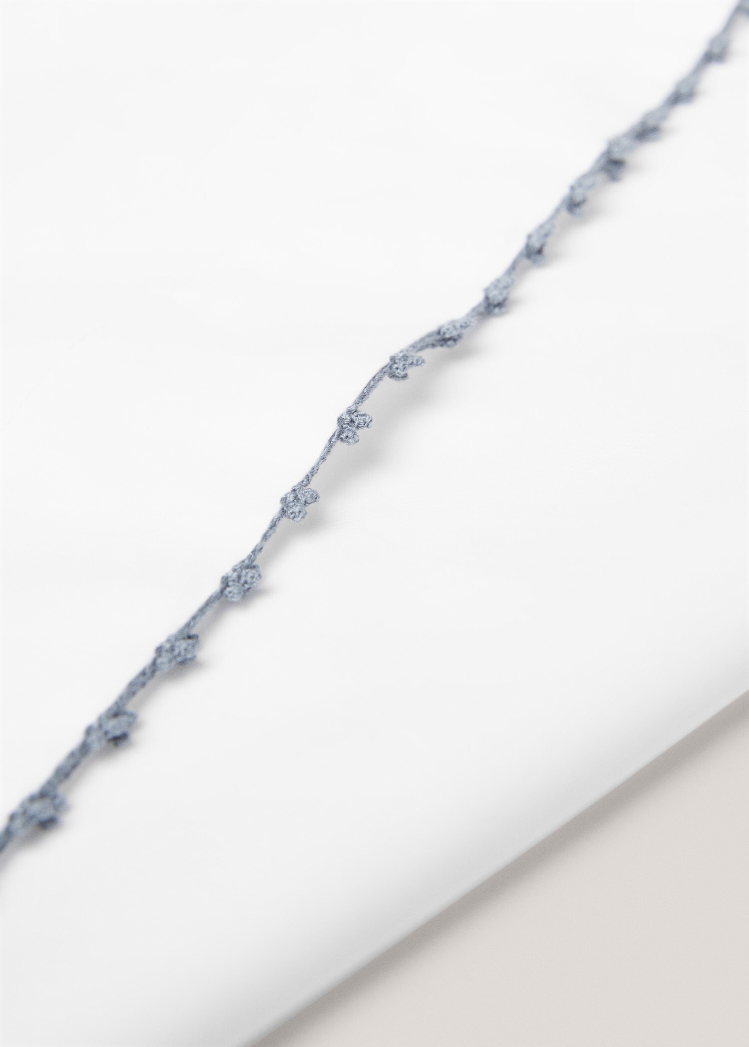 Pillowcase embroidered detail 45x110cm - Details of the article 3