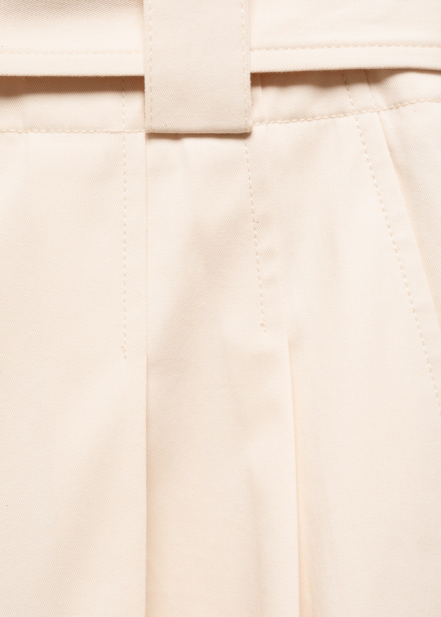 Trousers with belt loops - Details of the article 8