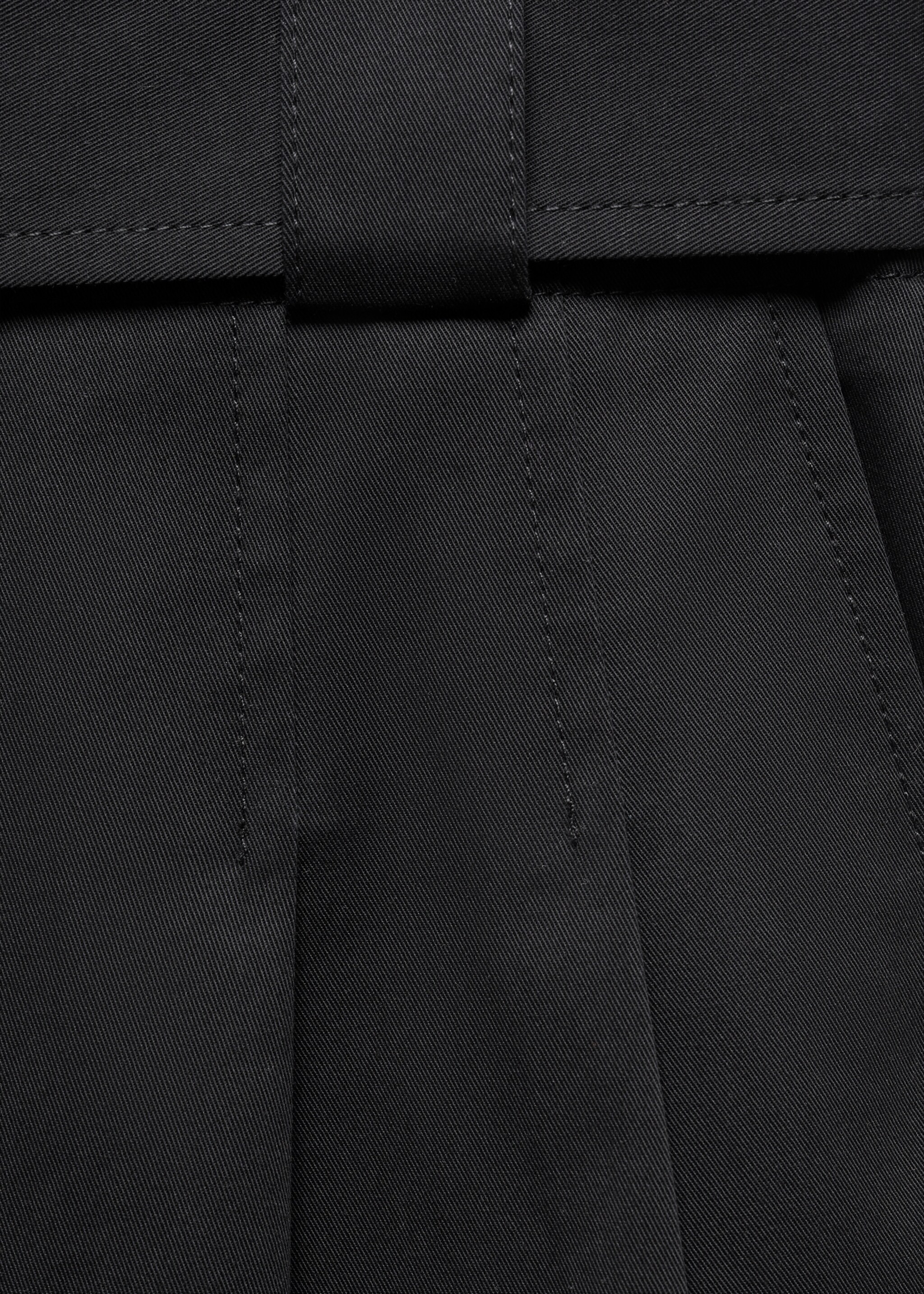 Trousers with belt loops - Details of the article 8