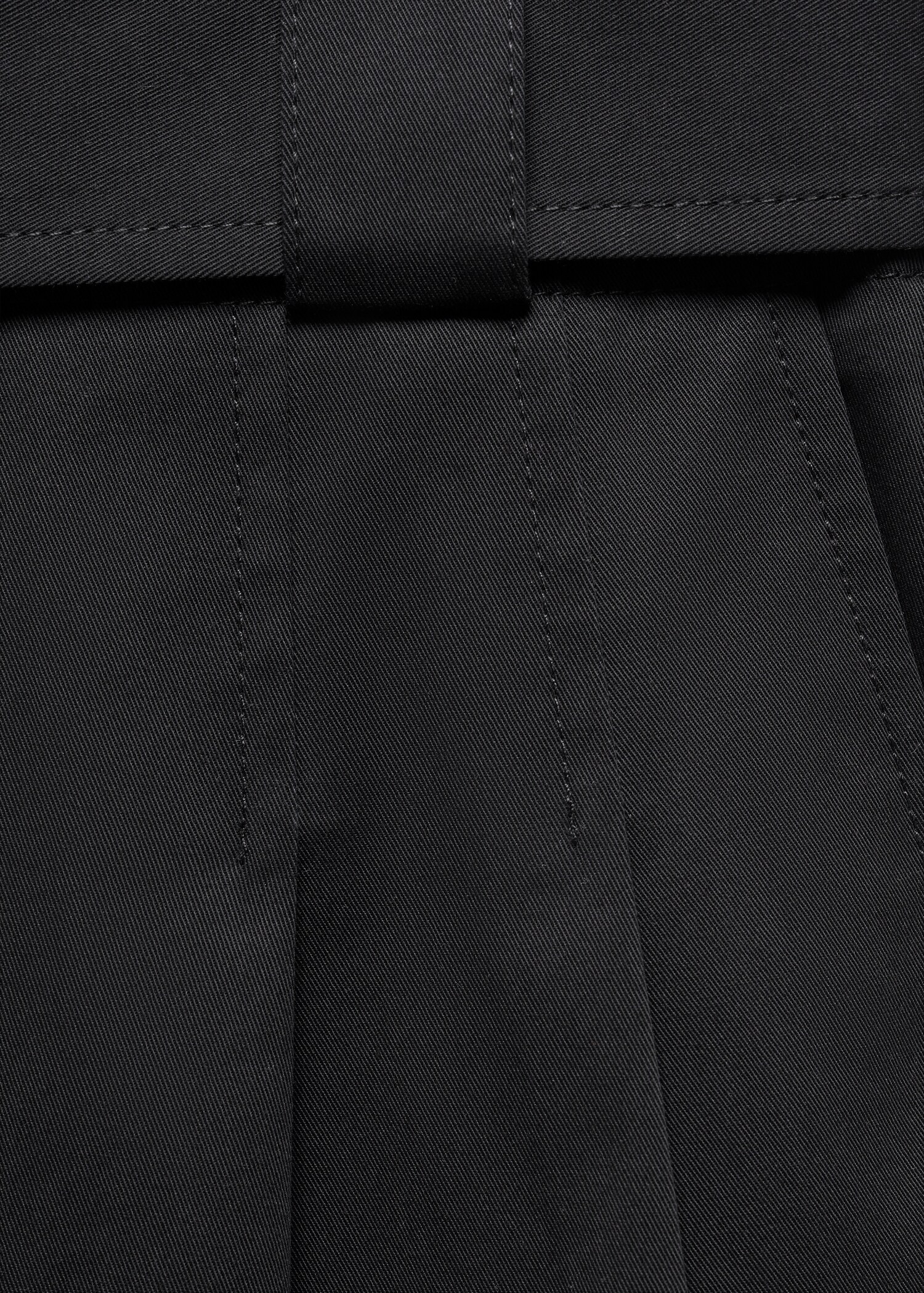 Trousers with belt loops - Details of the article 8