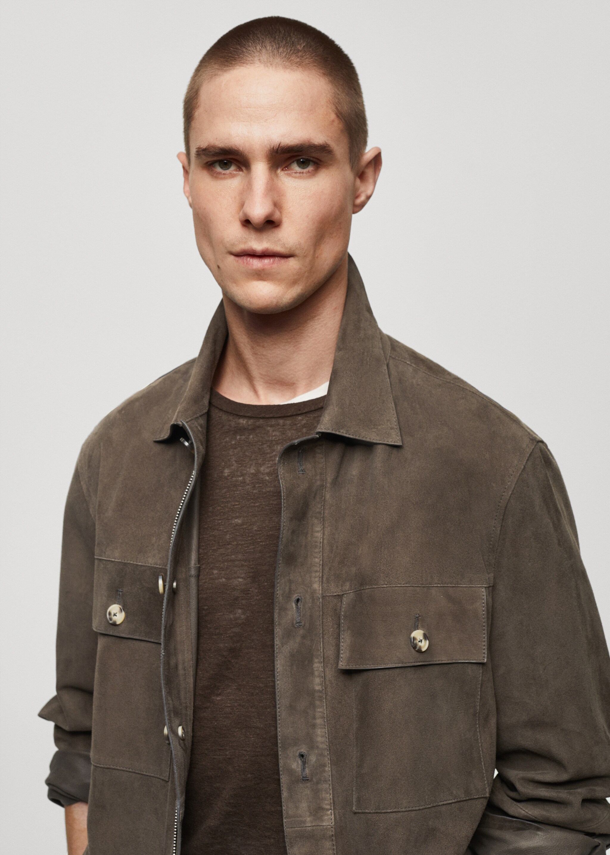 Suede jacket with pockets - Details of the article 1